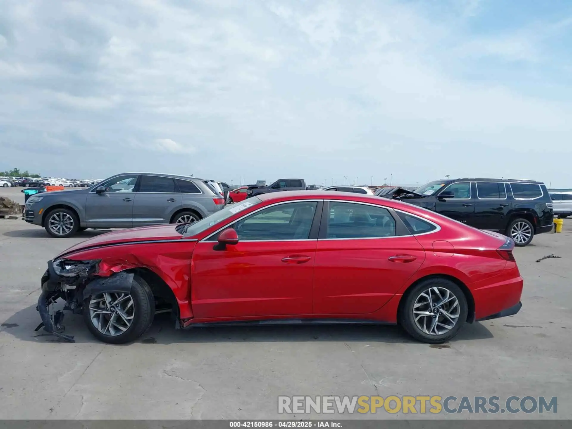 15 Photograph of a damaged car 5NPEF4JA3LH058839 HYUNDAI SONATA 2020