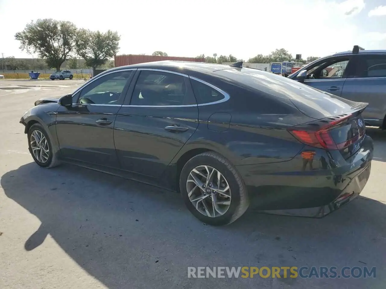 2 Photograph of a damaged car 5NPEF4JA4LH014431 HYUNDAI SONATA 2020
