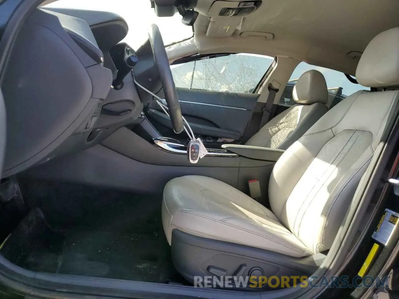 7 Photograph of a damaged car 5NPEF4JA4LH014431 HYUNDAI SONATA 2020