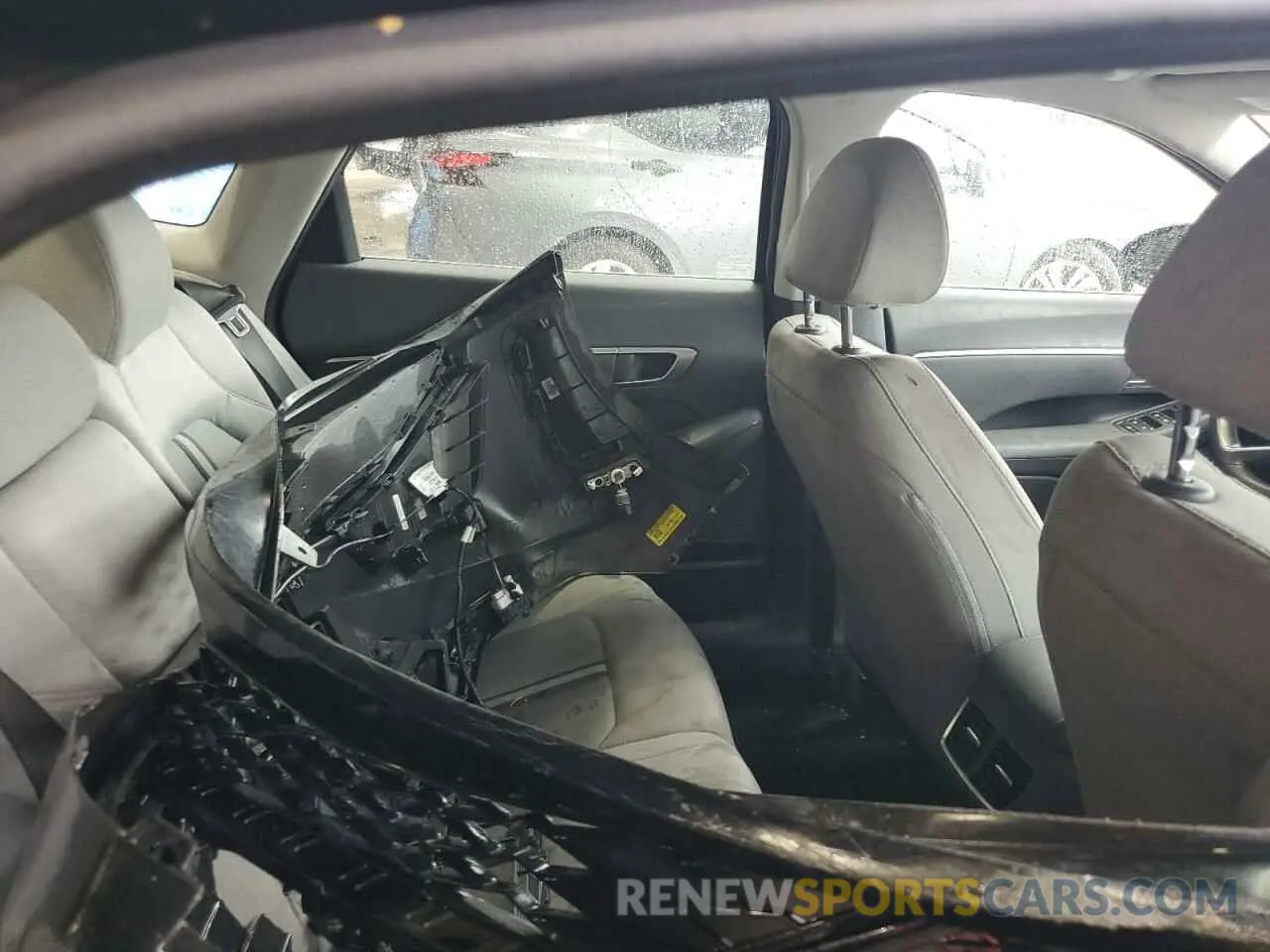 10 Photograph of a damaged car 5NPEF4JA5LH023509 HYUNDAI SONATA 2020
