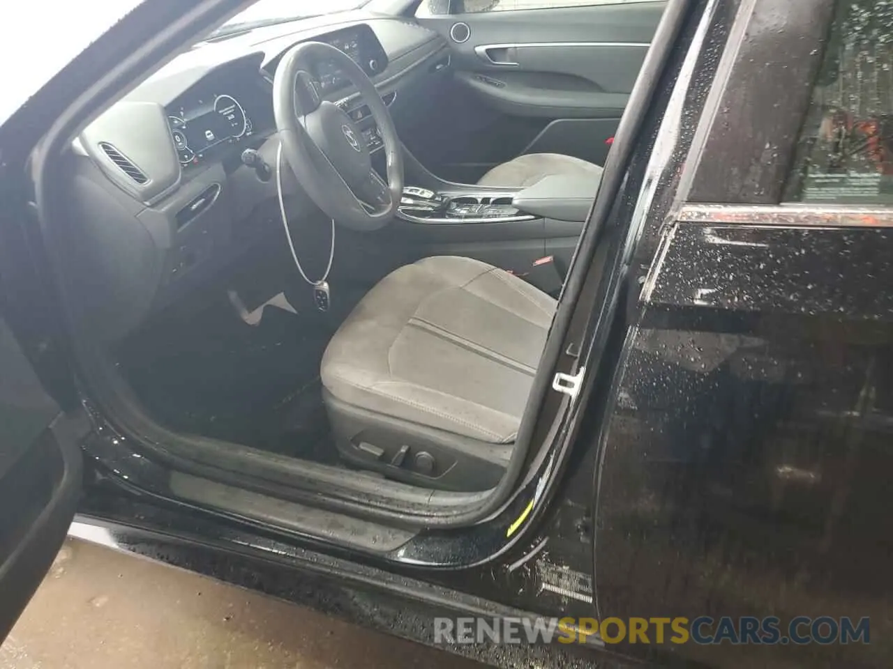 7 Photograph of a damaged car 5NPEF4JA5LH023509 HYUNDAI SONATA 2020