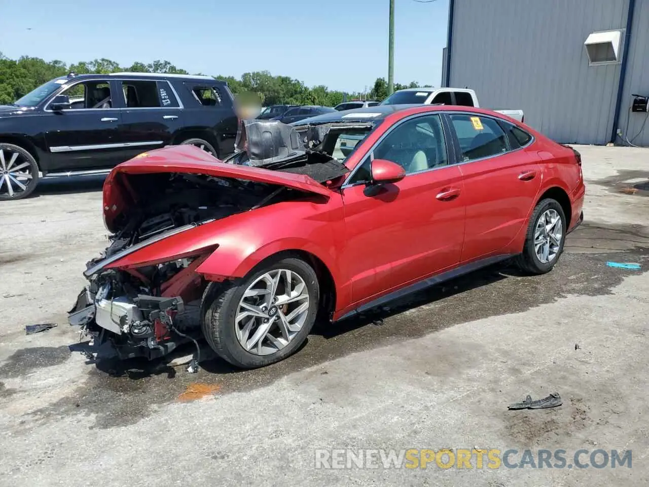 1 Photograph of a damaged car 5NPEF4JA5LH024661 HYUNDAI SONATA 2020