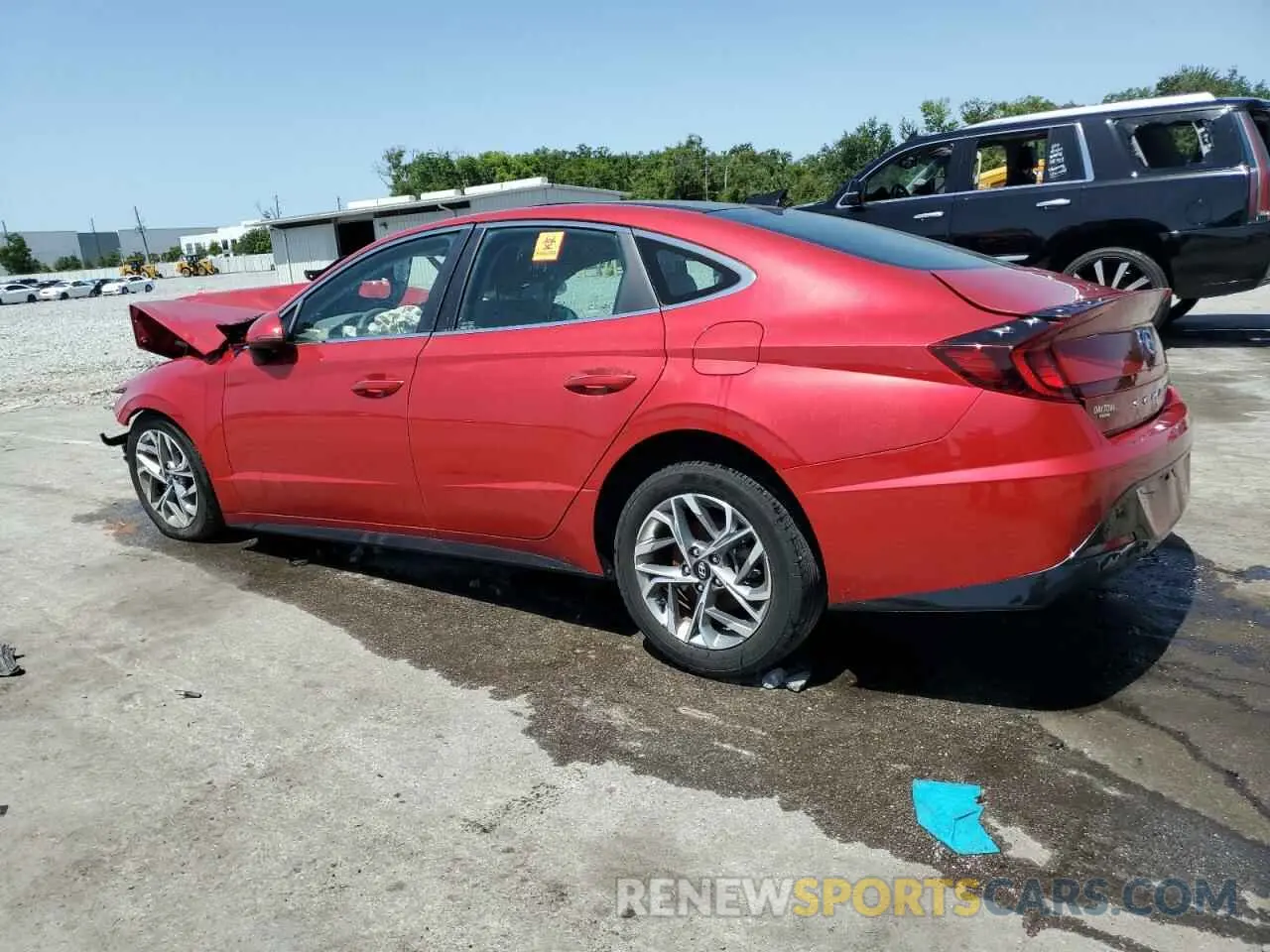 2 Photograph of a damaged car 5NPEF4JA5LH024661 HYUNDAI SONATA 2020
