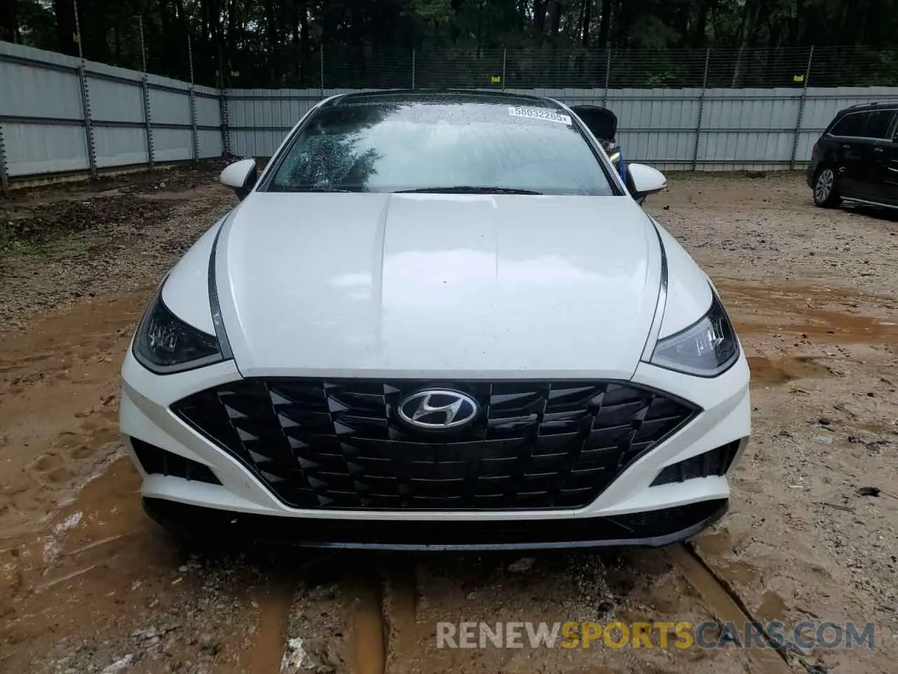 5 Photograph of a damaged car 5NPEF4JA5LH025759 HYUNDAI SONATA 2020