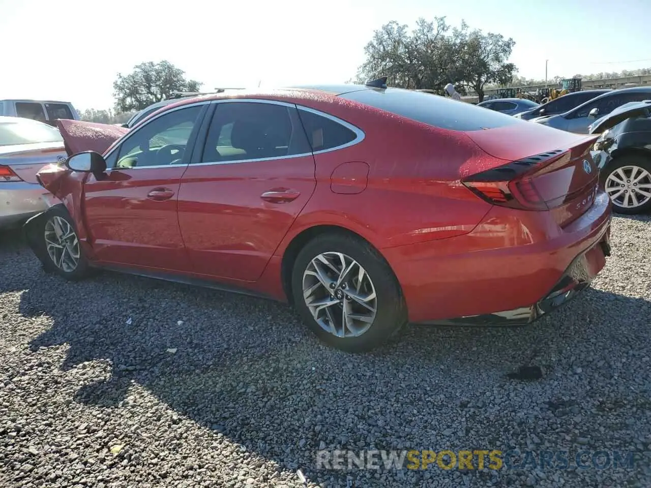 2 Photograph of a damaged car 5NPEF4JA6LH003219 HYUNDAI SONATA 2020