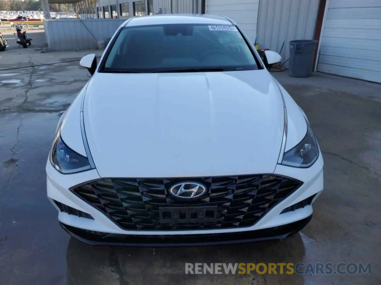 5 Photograph of a damaged car 5NPEF4JA6LH015421 HYUNDAI SONATA 2020