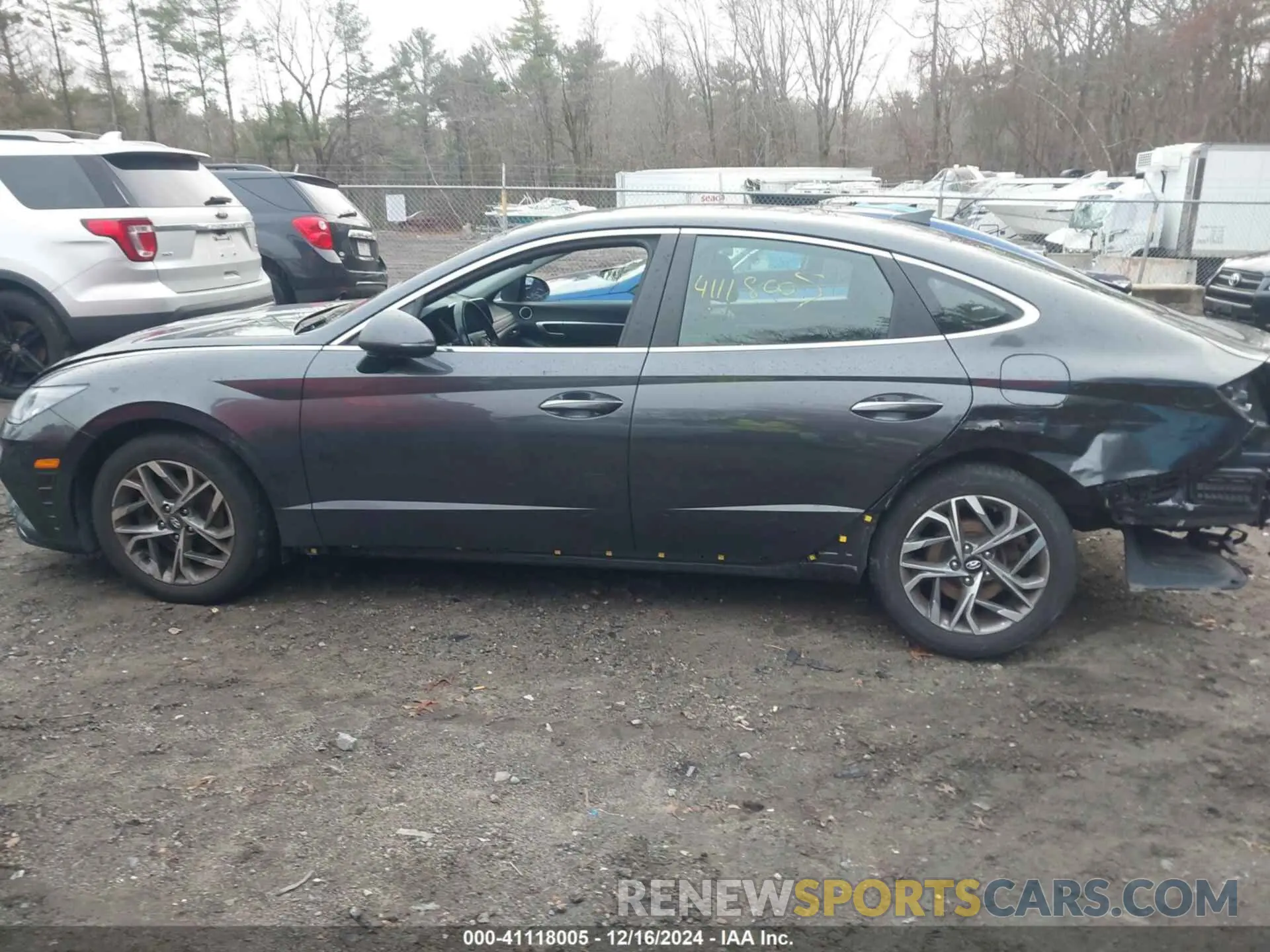 15 Photograph of a damaged car 5NPEF4JA6LH048063 HYUNDAI SONATA 2020
