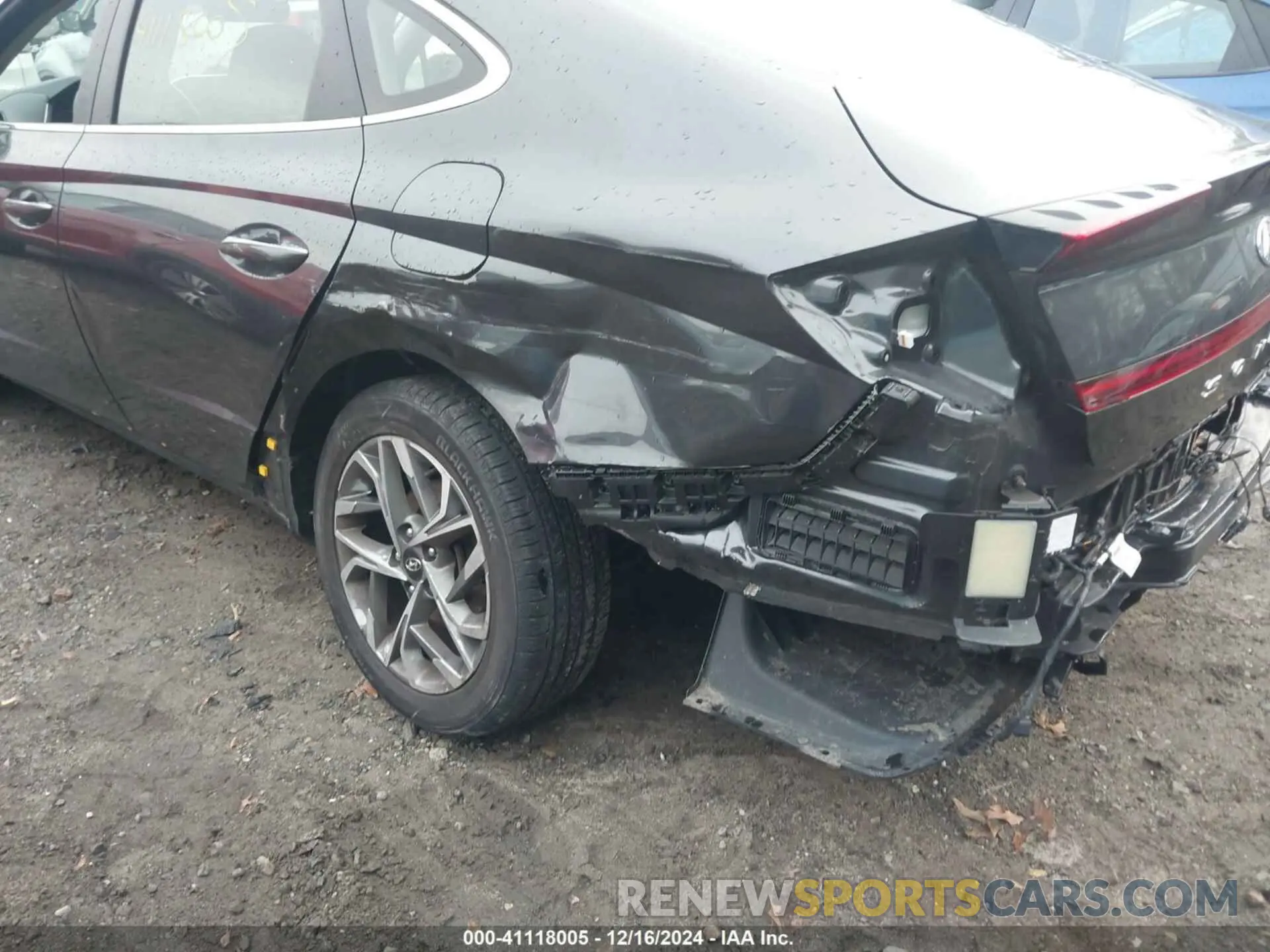 6 Photograph of a damaged car 5NPEF4JA6LH048063 HYUNDAI SONATA 2020