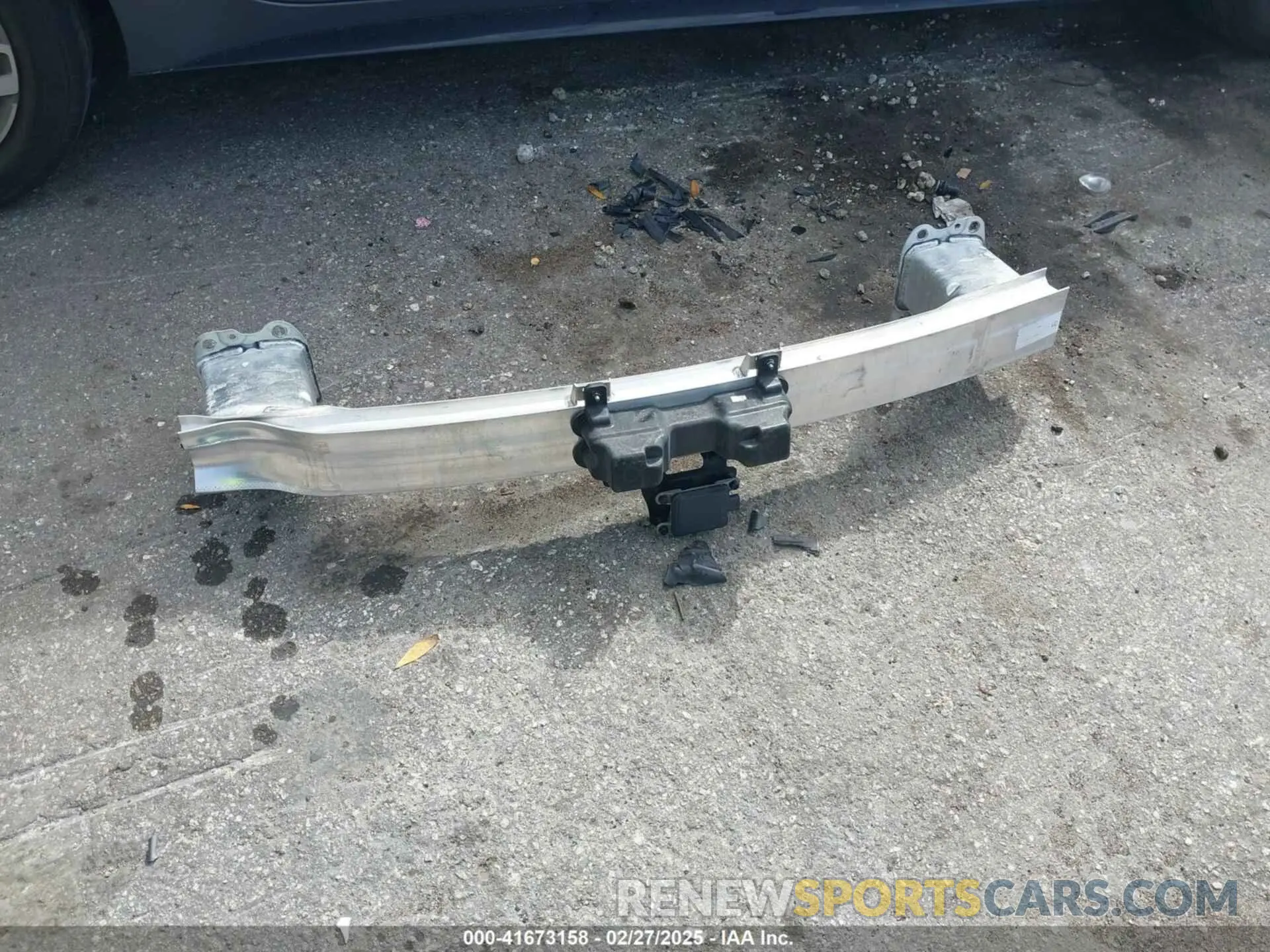 12 Photograph of a damaged car 5NPEF4JA7LH060559 HYUNDAI SONATA 2020