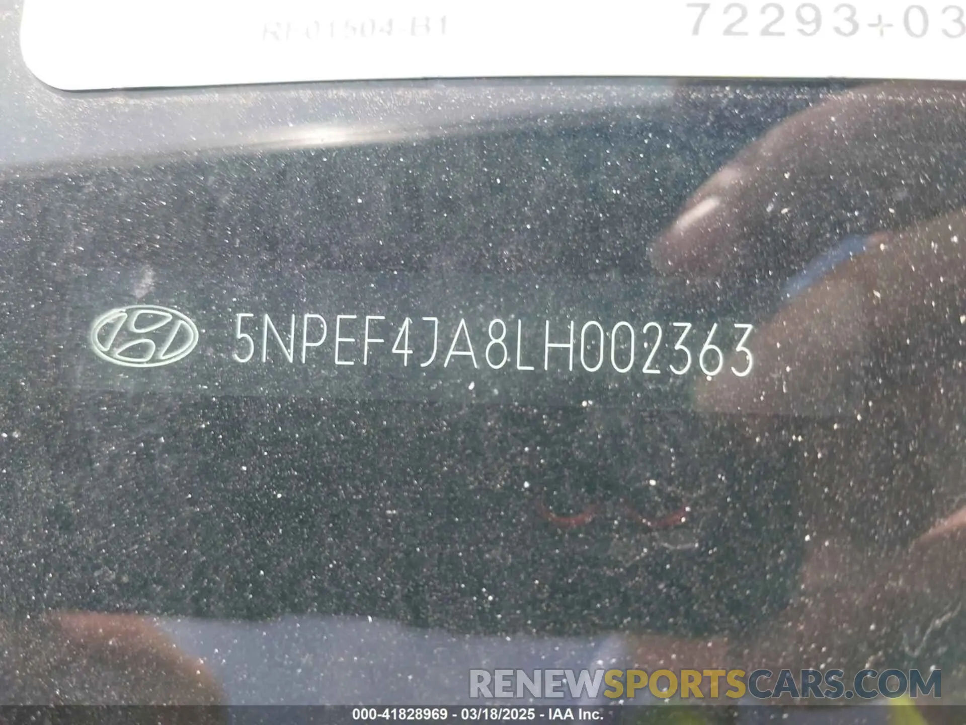 18 Photograph of a damaged car 5NPEF4JA8LH002363 HYUNDAI SONATA 2020