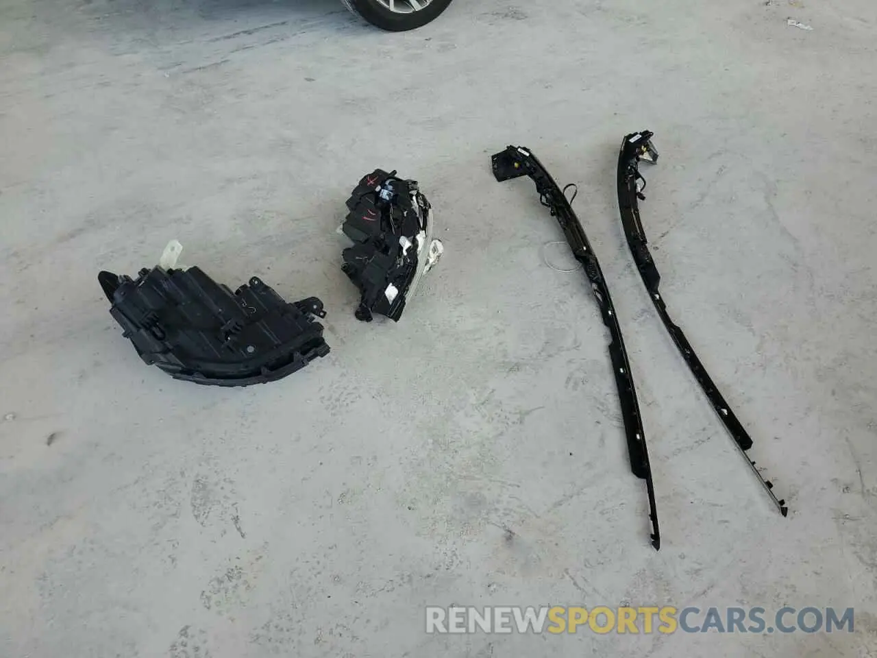 12 Photograph of a damaged car 5NPEF4JA8LH006462 HYUNDAI SONATA 2020