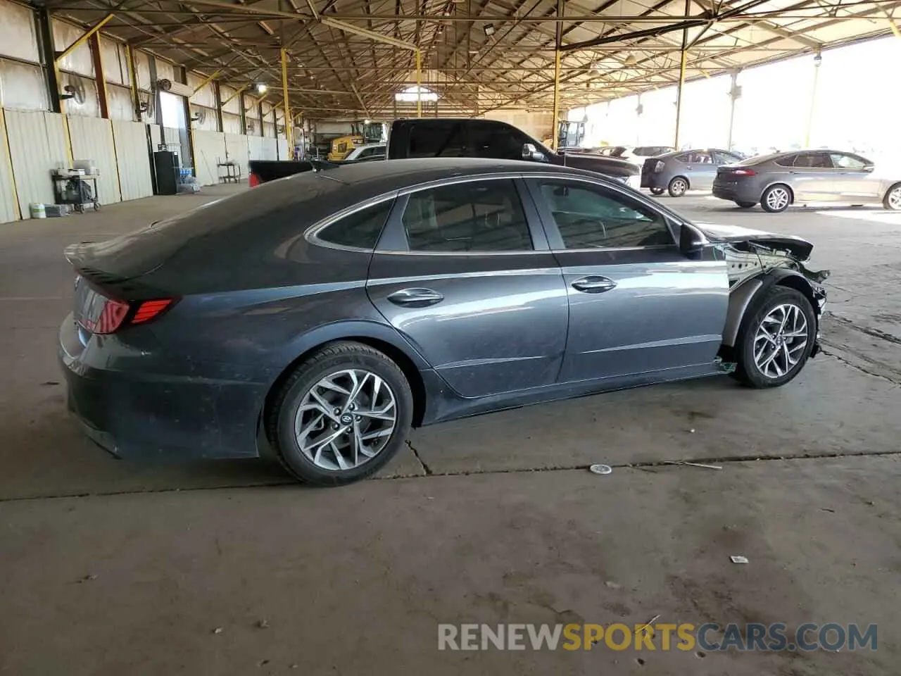 3 Photograph of a damaged car 5NPEF4JA8LH041986 HYUNDAI SONATA 2020