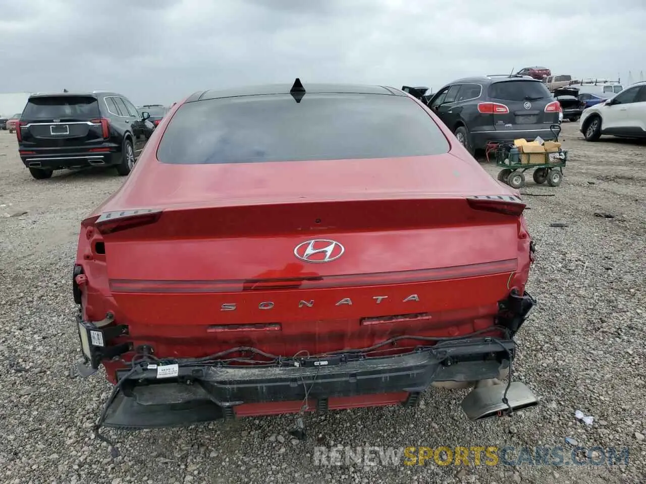 6 Photograph of a damaged car 5NPEF4JA9LH016644 HYUNDAI SONATA 2020
