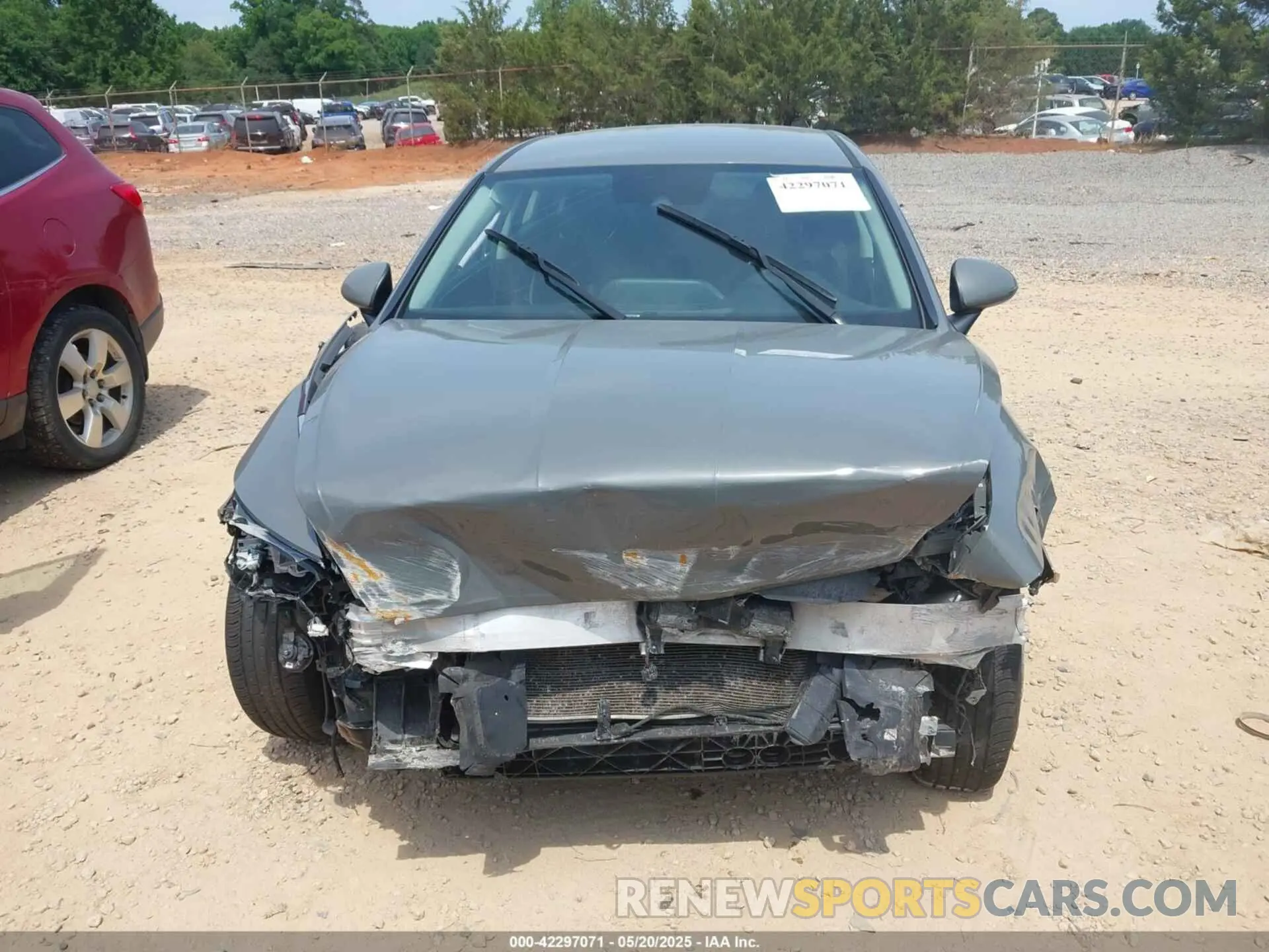 12 Photograph of a damaged car 5NPEF4JA9LH022606 HYUNDAI SONATA 2020