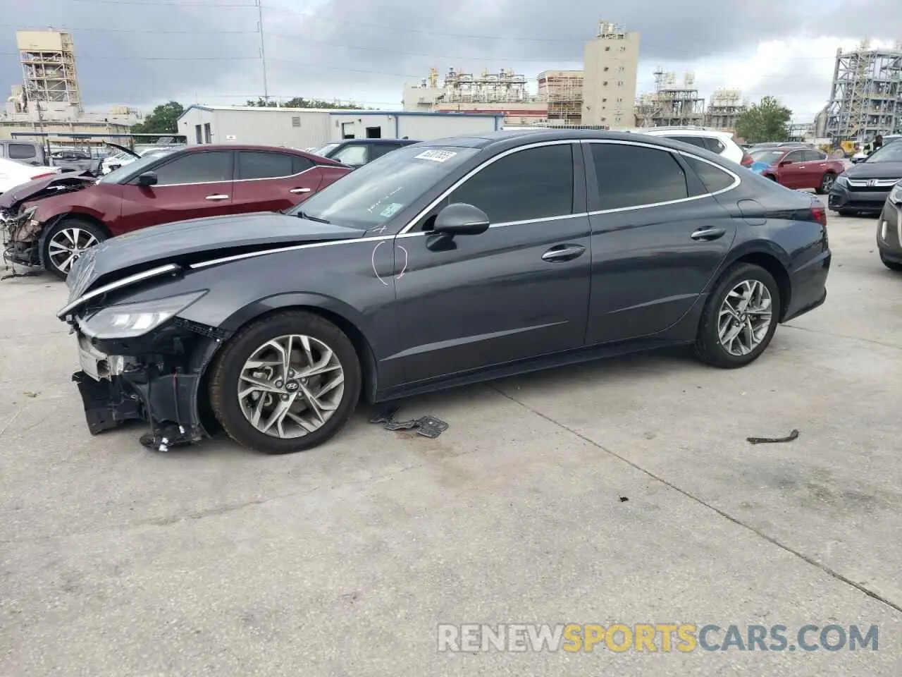 1 Photograph of a damaged car 5NPEF4JA9LH031676 HYUNDAI SONATA 2020
