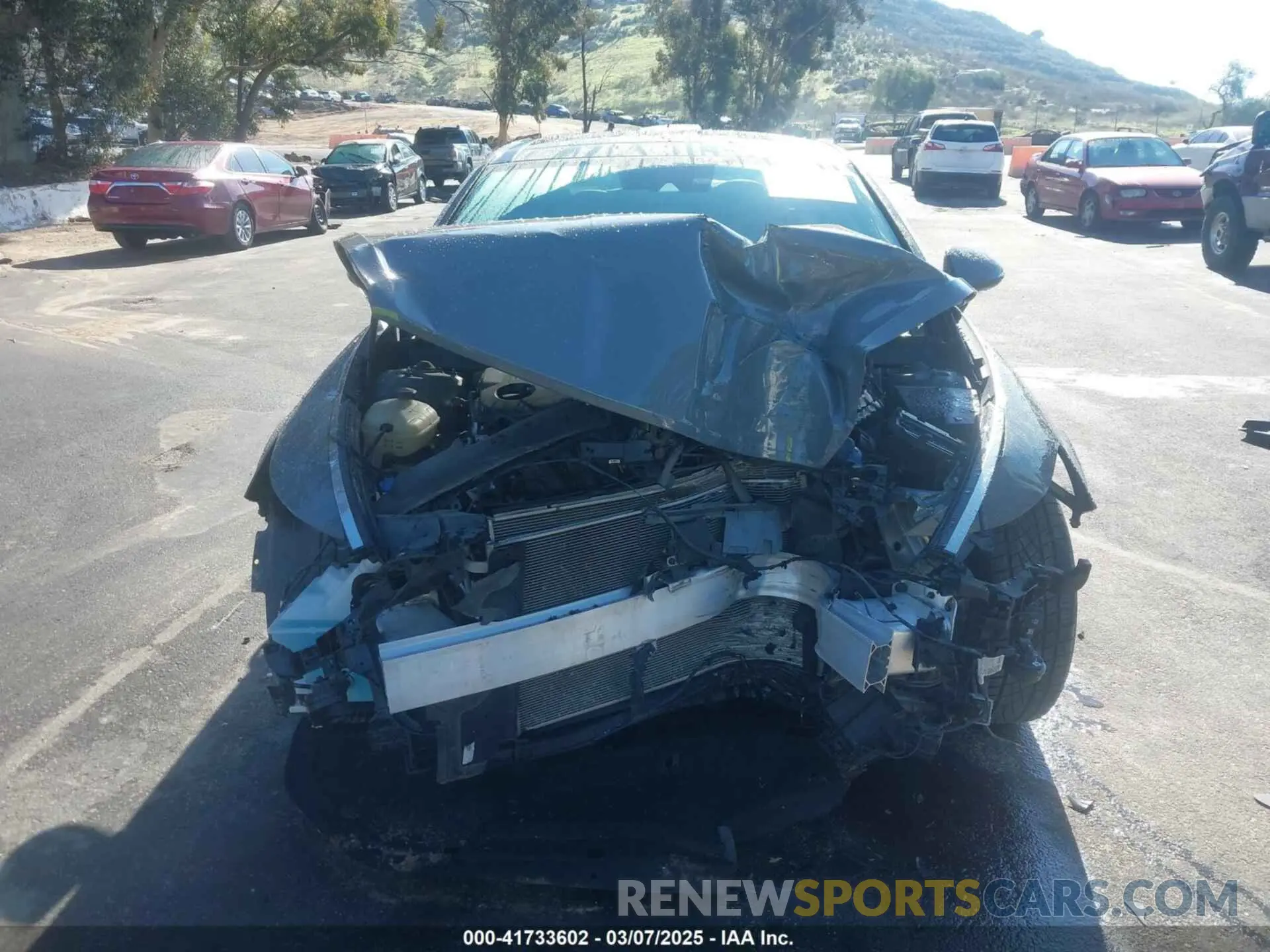 13 Photograph of a damaged car 5NPEF4JA9LH043973 HYUNDAI SONATA 2020