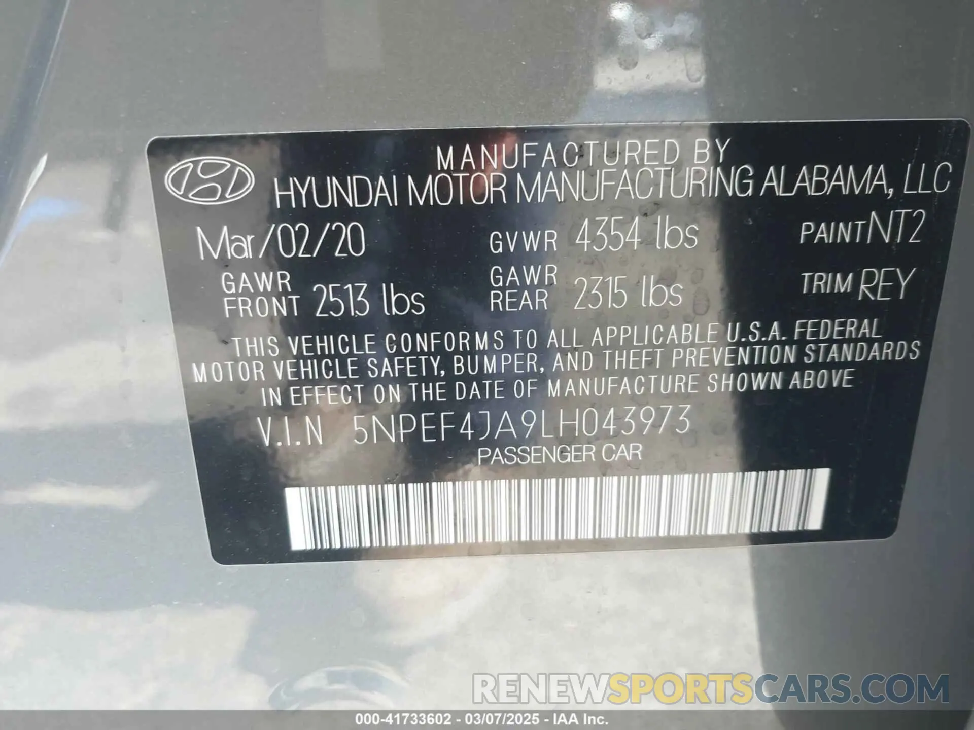 9 Photograph of a damaged car 5NPEF4JA9LH043973 HYUNDAI SONATA 2020