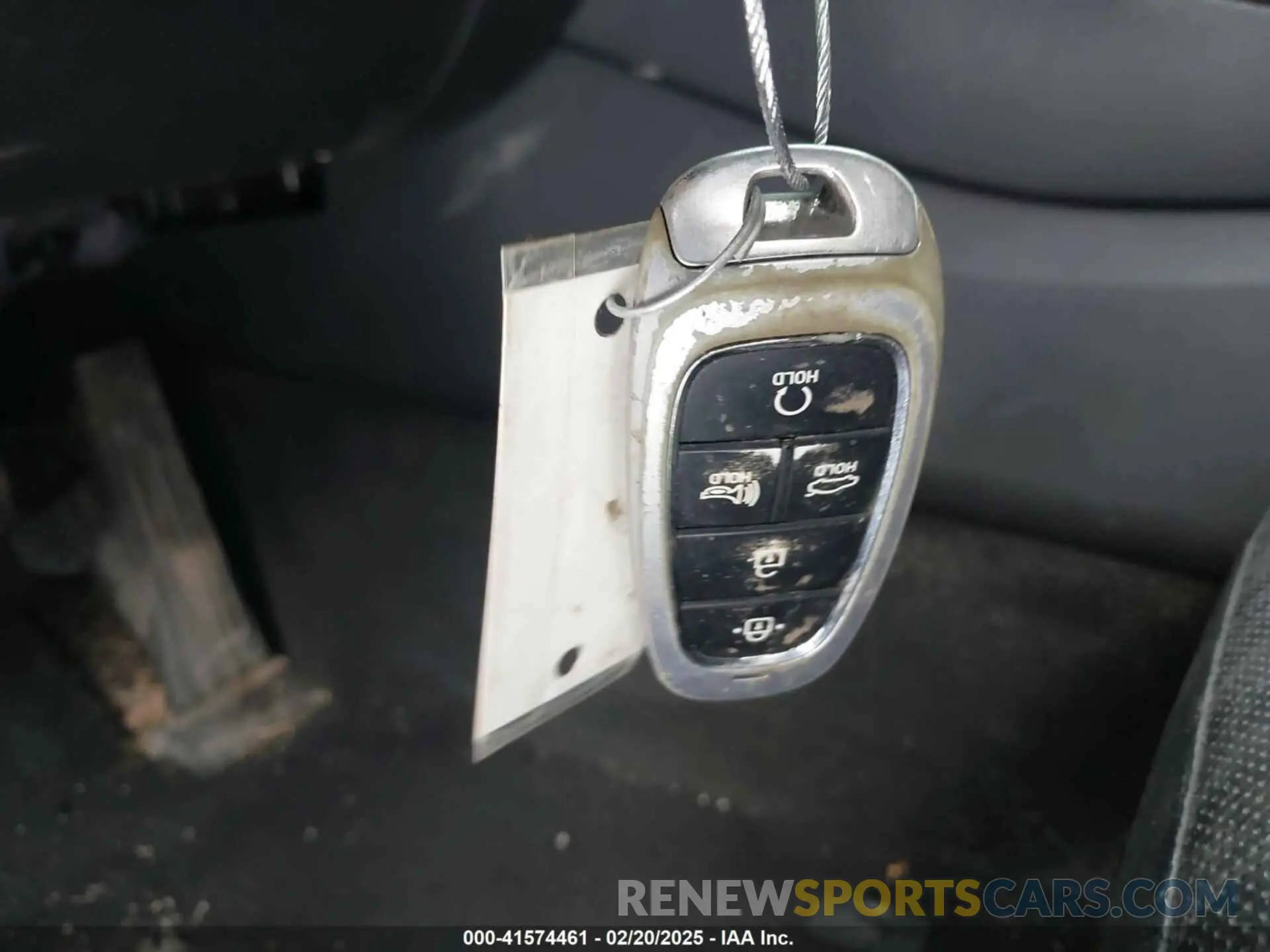 11 Photograph of a damaged car 5NPEF4JA9LH054679 HYUNDAI SONATA 2020