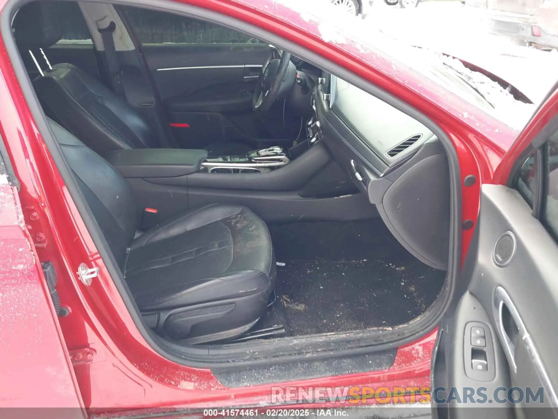 5 Photograph of a damaged car 5NPEF4JA9LH054679 HYUNDAI SONATA 2020