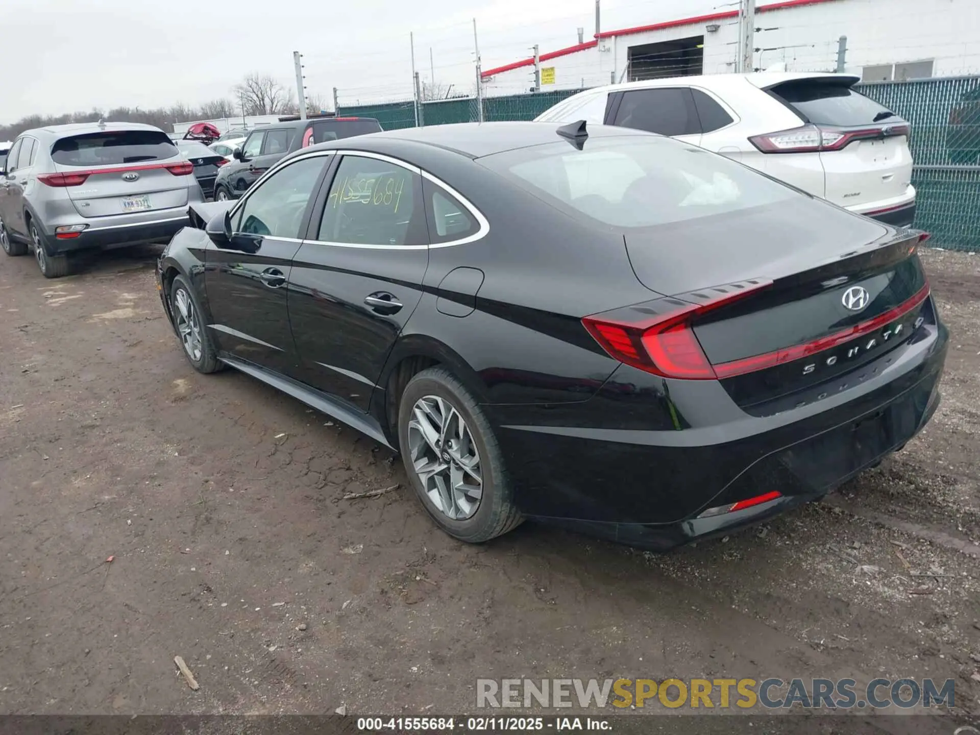 3 Photograph of a damaged car 5NPEF4JA9LH058005 HYUNDAI SONATA 2020
