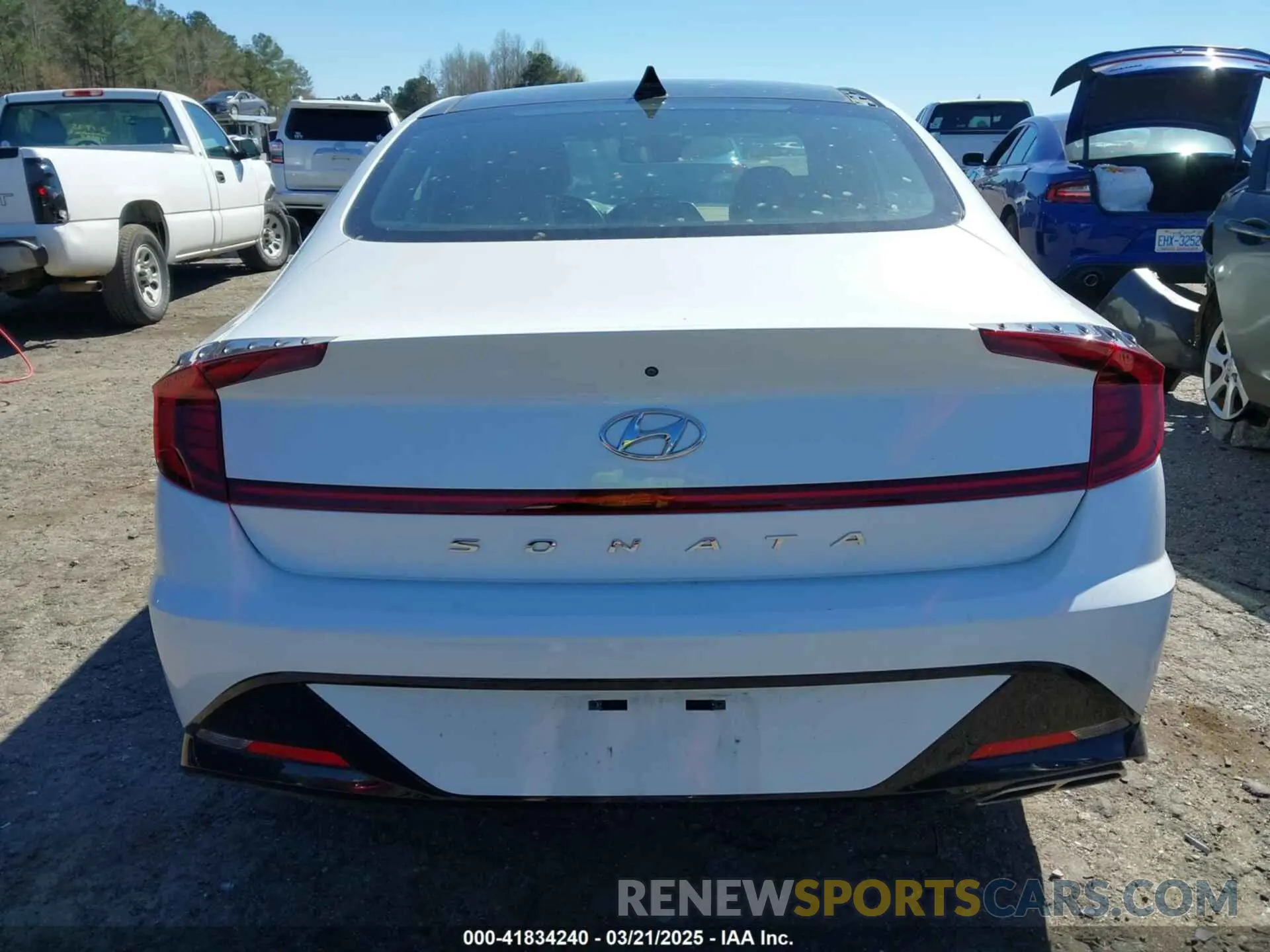 16 Photograph of a damaged car 5NPEF4JAXLH016698 HYUNDAI SONATA 2020