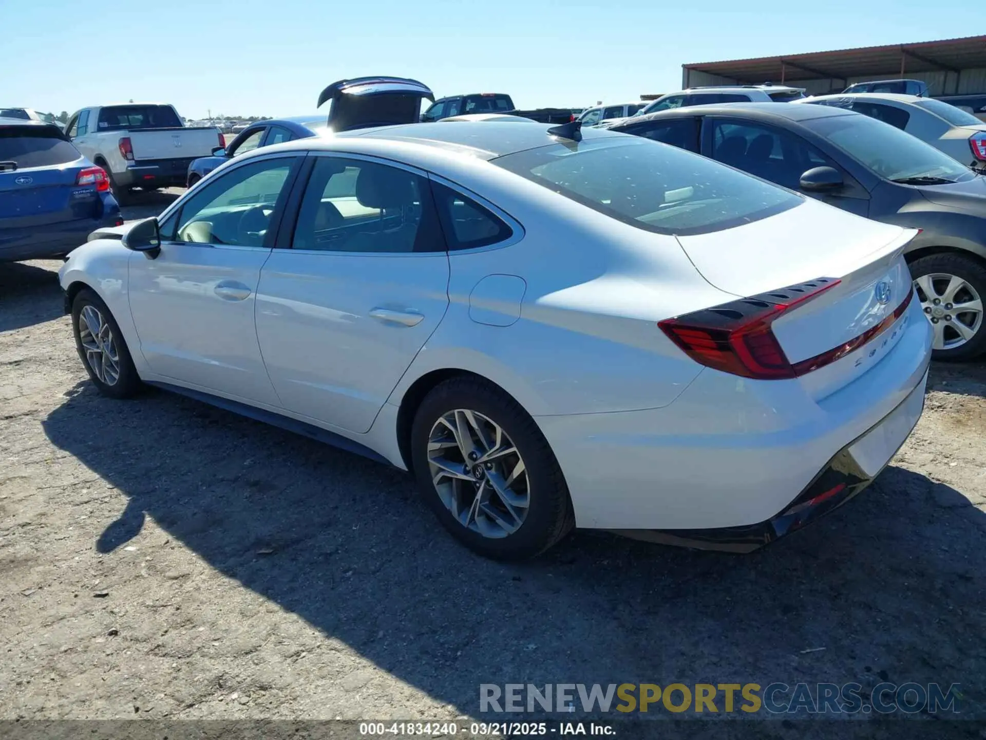 3 Photograph of a damaged car 5NPEF4JAXLH016698 HYUNDAI SONATA 2020