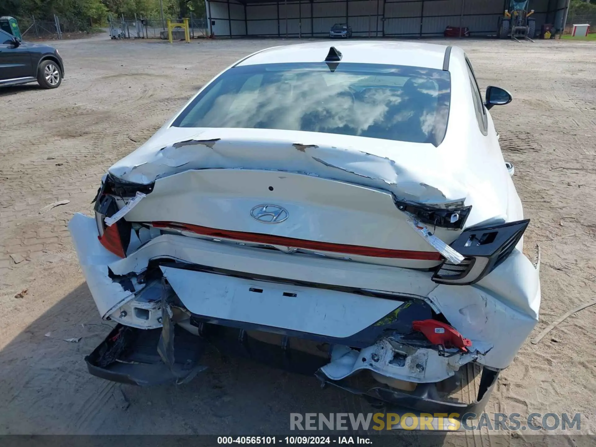 16 Photograph of a damaged car 5NPEF4JAXLH019231 HYUNDAI SONATA 2020