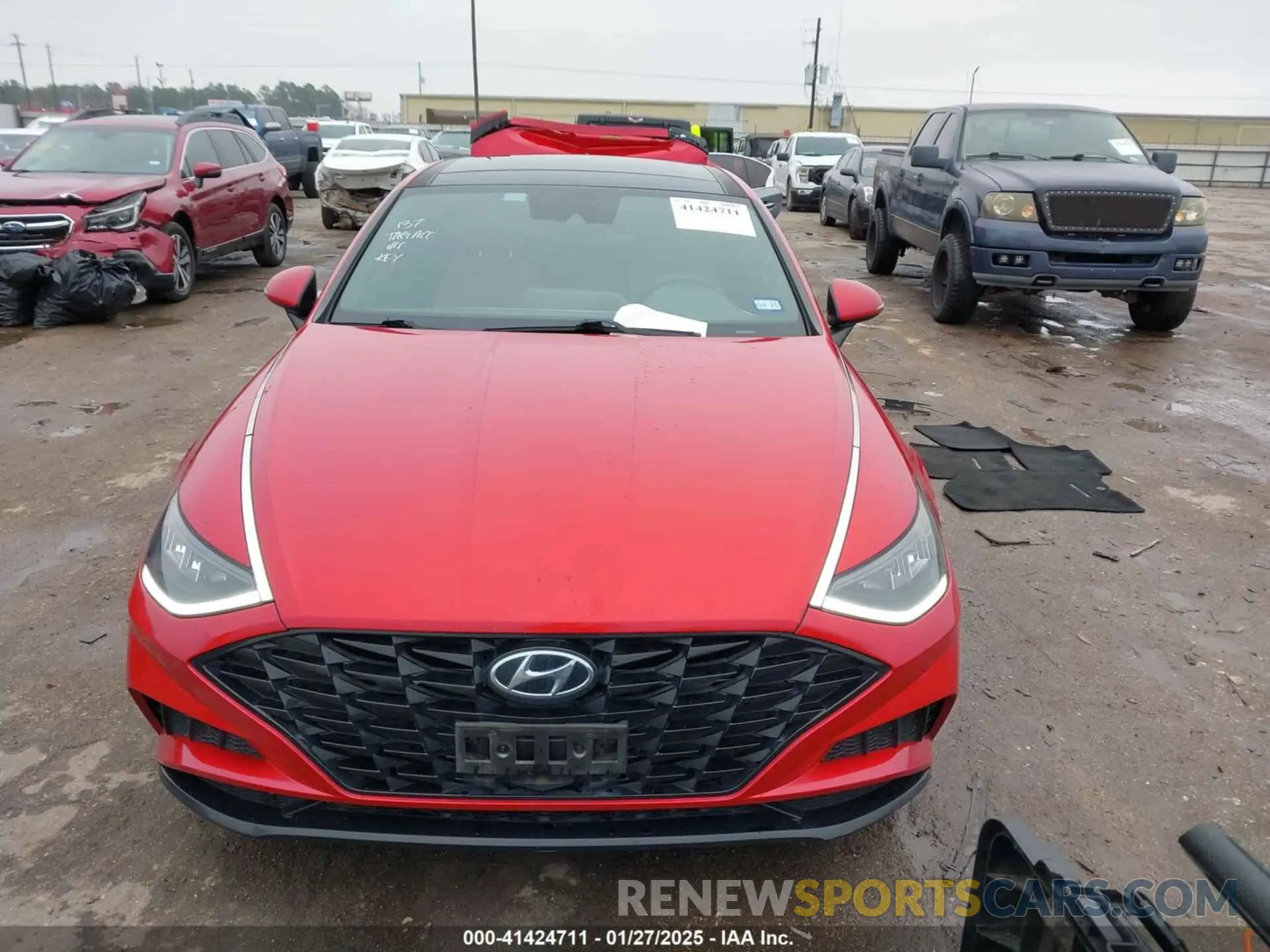 13 Photograph of a damaged car 5NPEF4JAXLH045831 HYUNDAI SONATA 2020