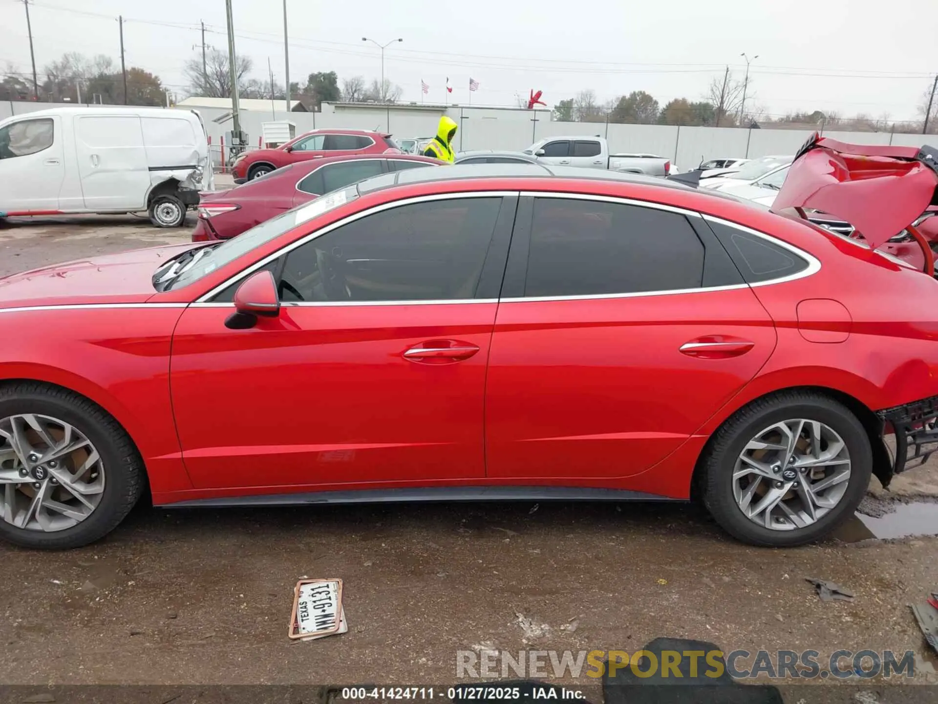 15 Photograph of a damaged car 5NPEF4JAXLH045831 HYUNDAI SONATA 2020