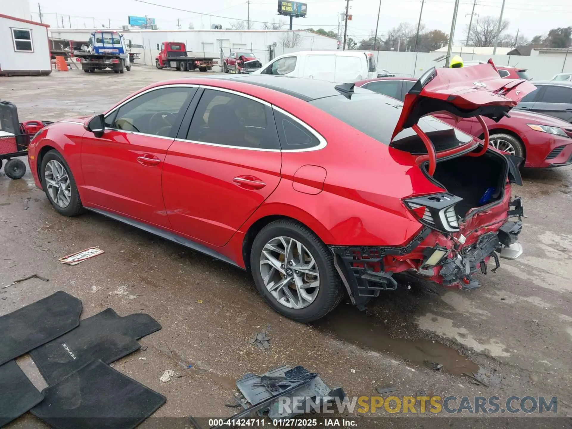 3 Photograph of a damaged car 5NPEF4JAXLH045831 HYUNDAI SONATA 2020