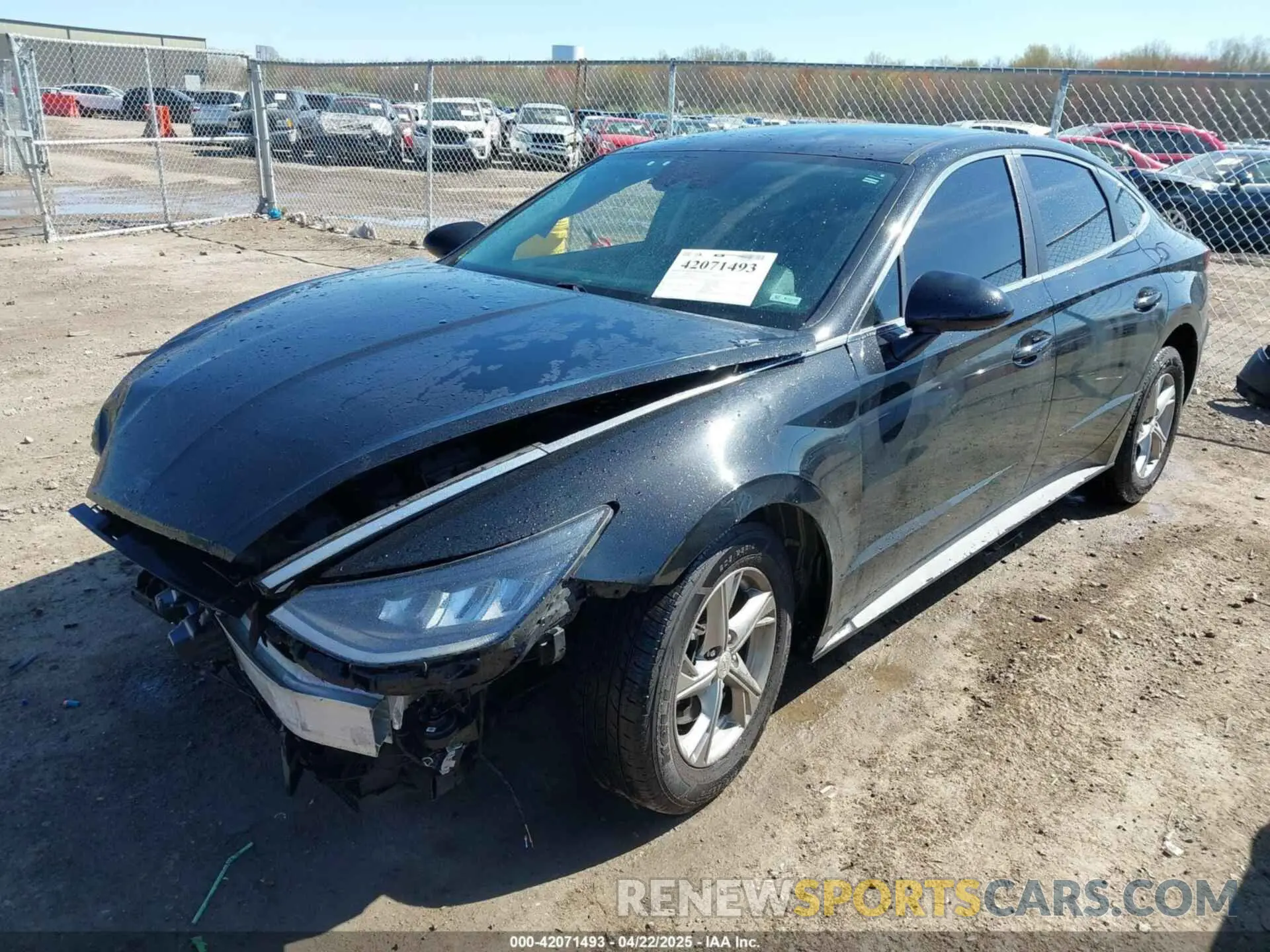 2 Photograph of a damaged car 5NPEG4JA0LH031000 HYUNDAI SONATA 2020