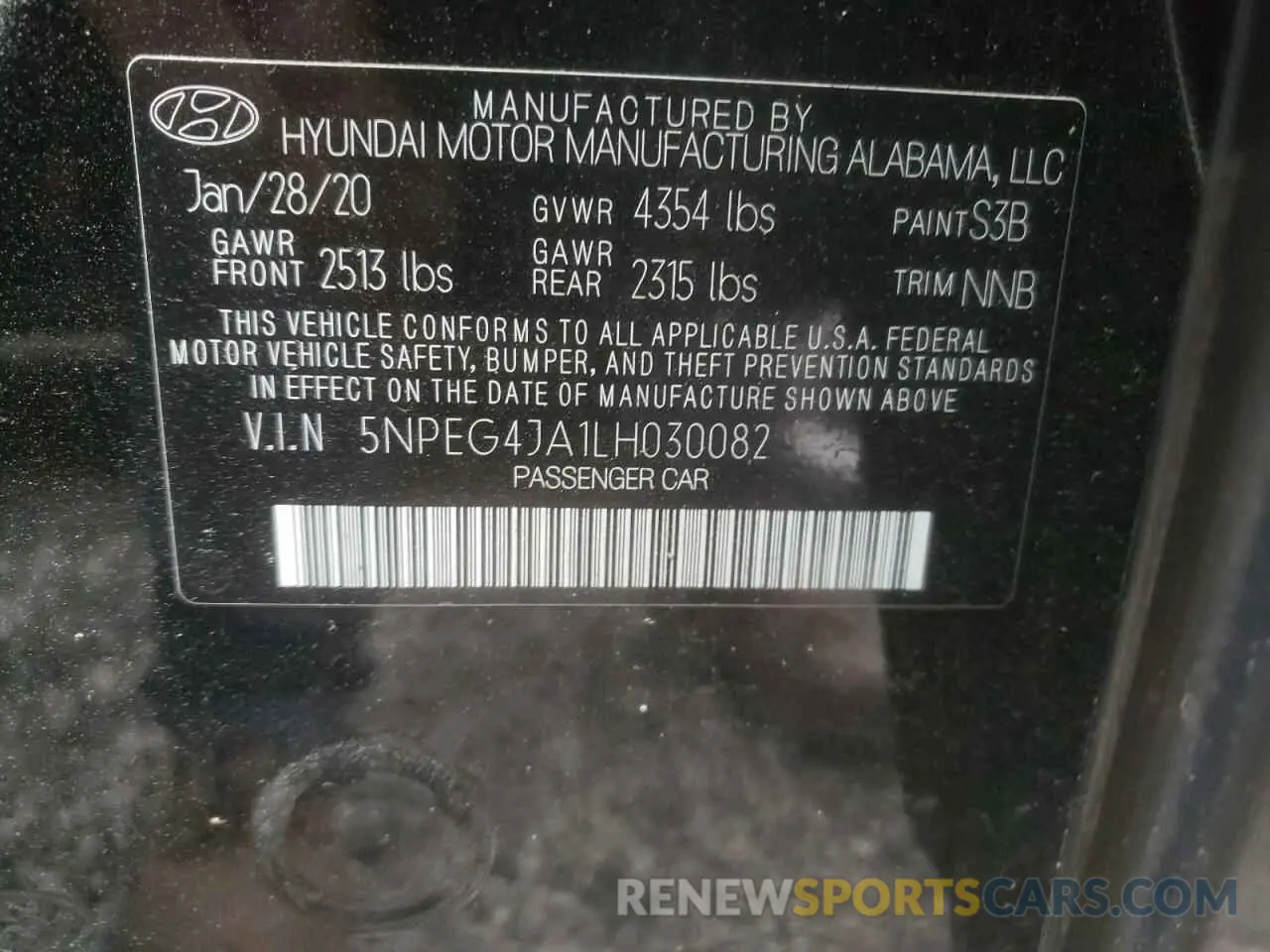 13 Photograph of a damaged car 5NPEG4JA1LH030082 HYUNDAI SONATA 2020