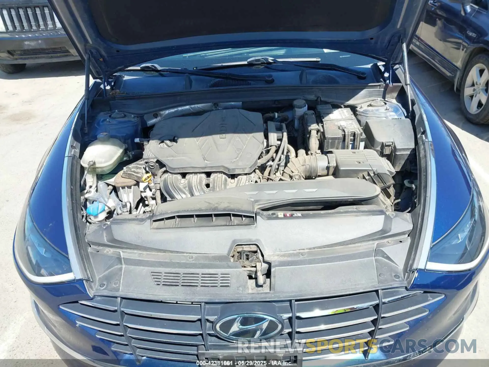 10 Photograph of a damaged car 5NPEG4JA1LH043284 HYUNDAI SONATA 2020
