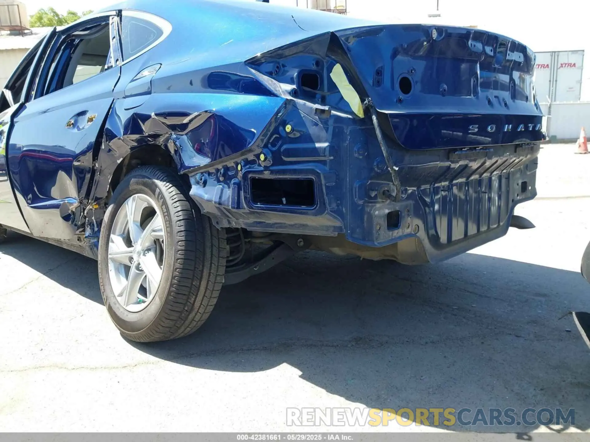 20 Photograph of a damaged car 5NPEG4JA1LH043284 HYUNDAI SONATA 2020