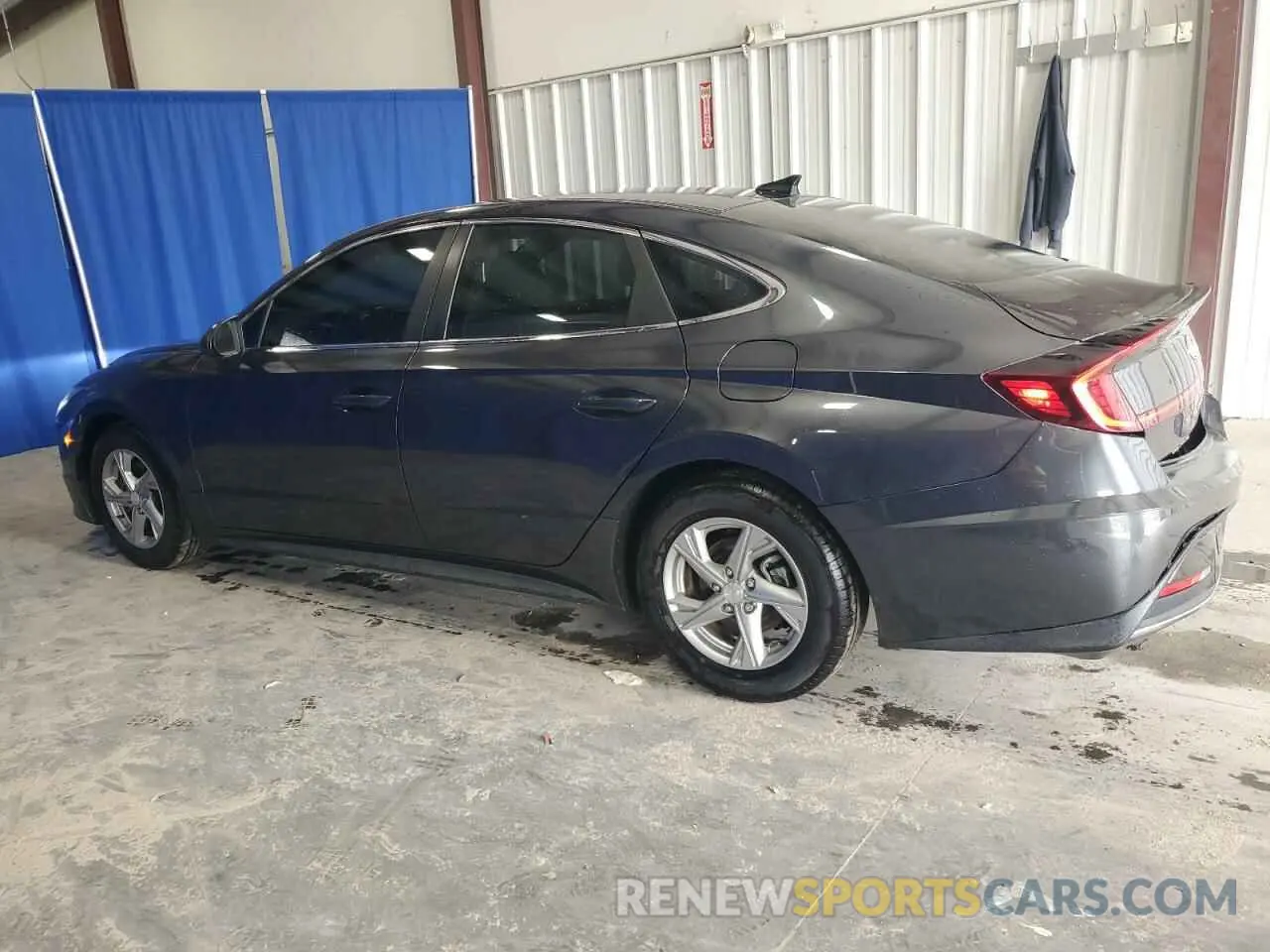 2 Photograph of a damaged car 5NPEG4JA1LH055810 HYUNDAI SONATA 2020