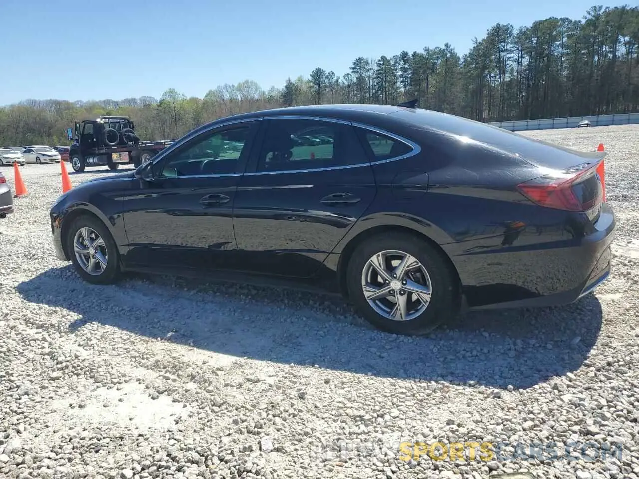 2 Photograph of a damaged car 5NPEG4JA1LH058576 HYUNDAI SONATA 2020