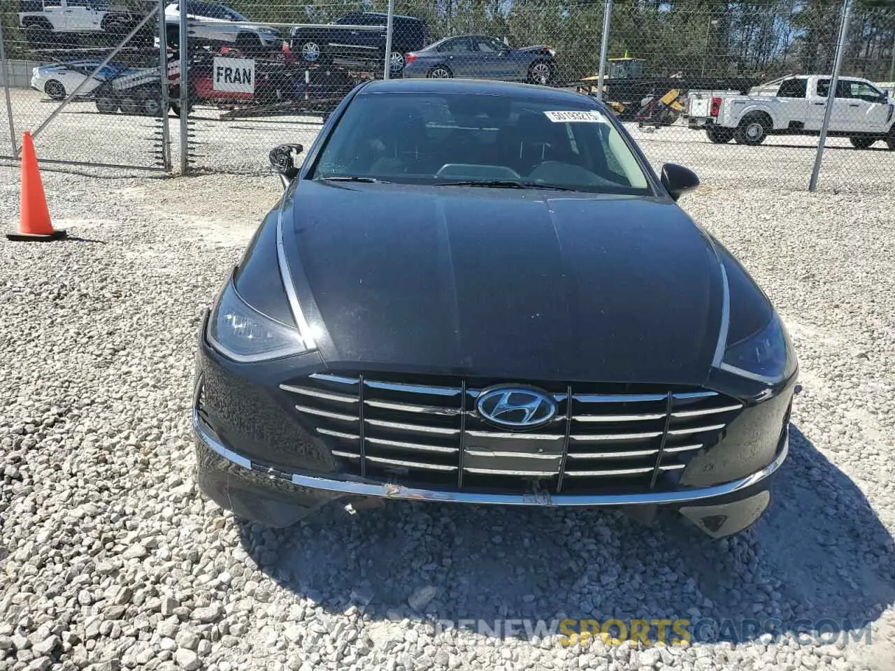 5 Photograph of a damaged car 5NPEG4JA1LH058576 HYUNDAI SONATA 2020