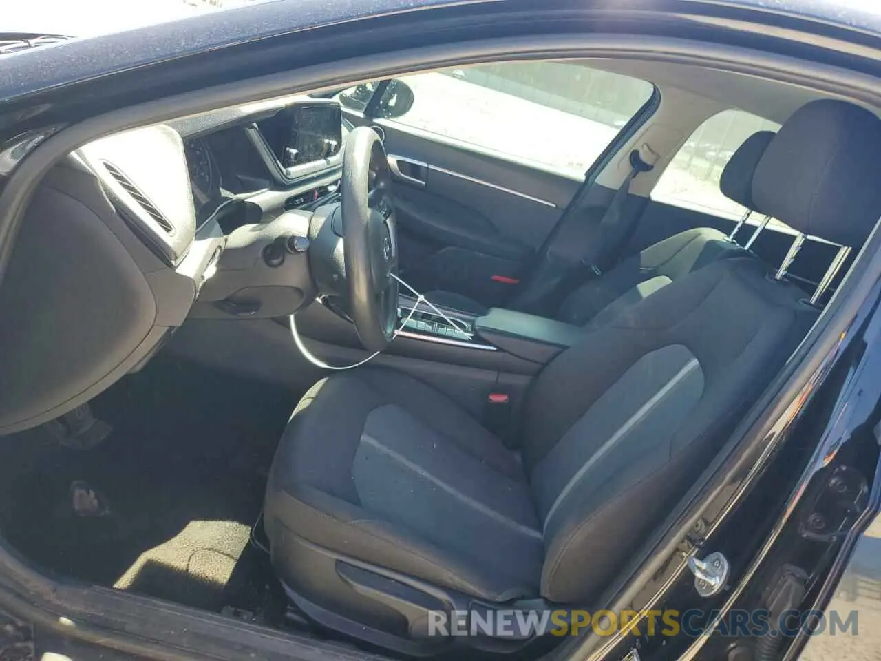 7 Photograph of a damaged car 5NPEG4JA1LH058576 HYUNDAI SONATA 2020