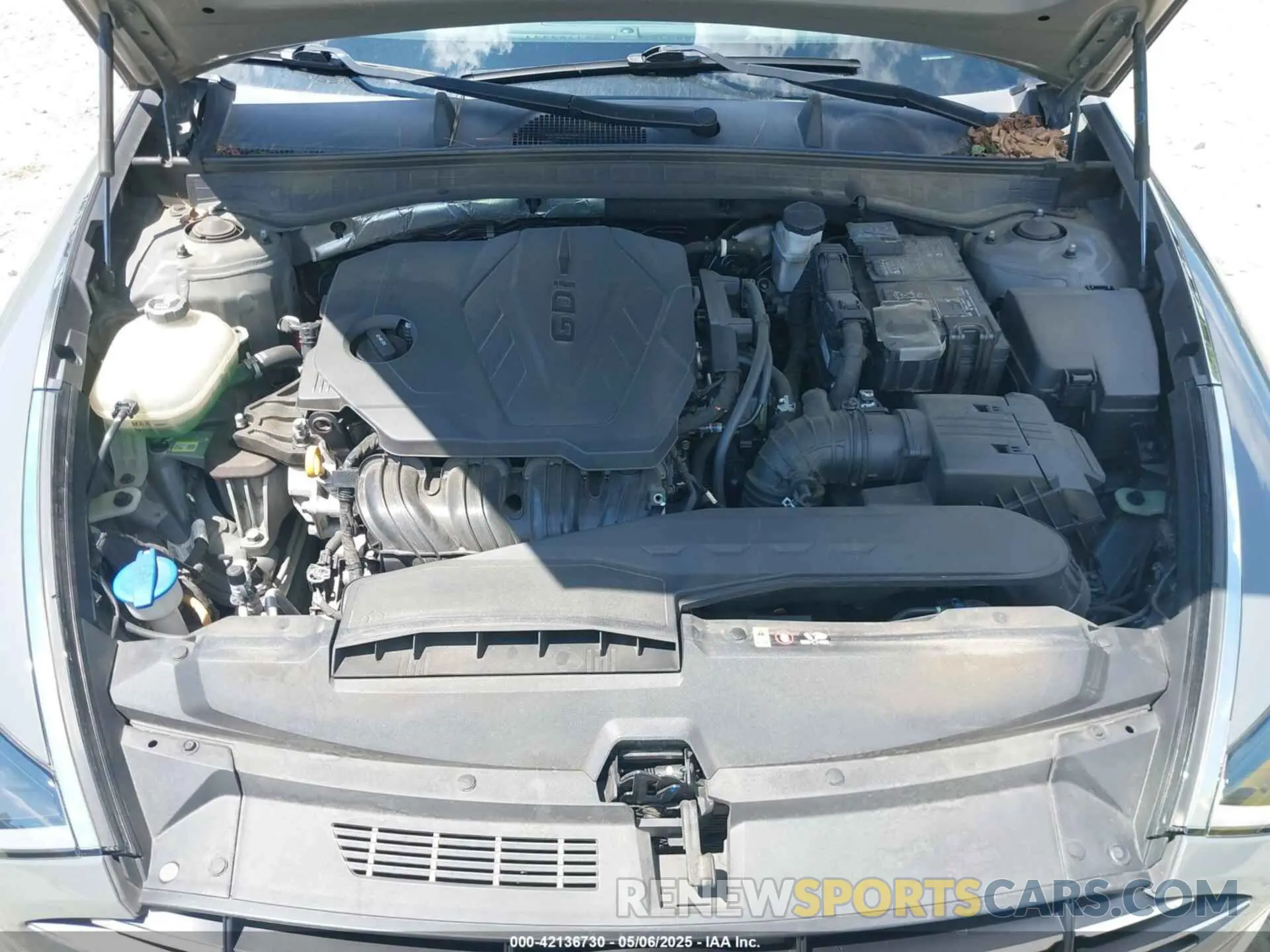 10 Photograph of a damaged car 5NPEG4JA2LH044931 HYUNDAI SONATA 2020