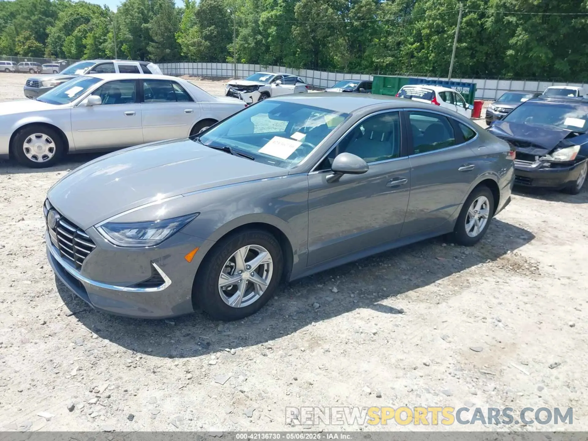 2 Photograph of a damaged car 5NPEG4JA2LH044931 HYUNDAI SONATA 2020