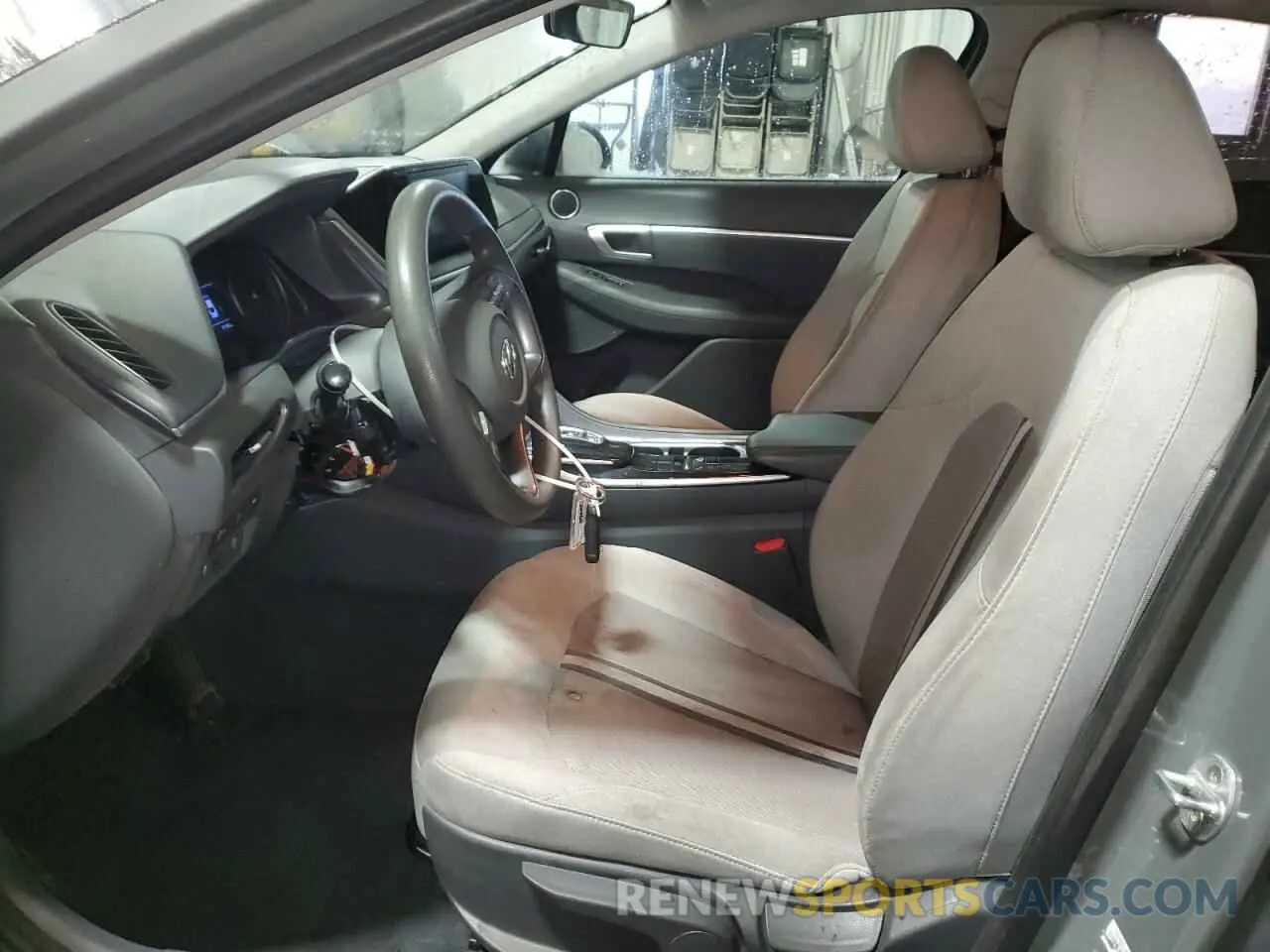7 Photograph of a damaged car 5NPEG4JA3LH018693 HYUNDAI SONATA 2020
