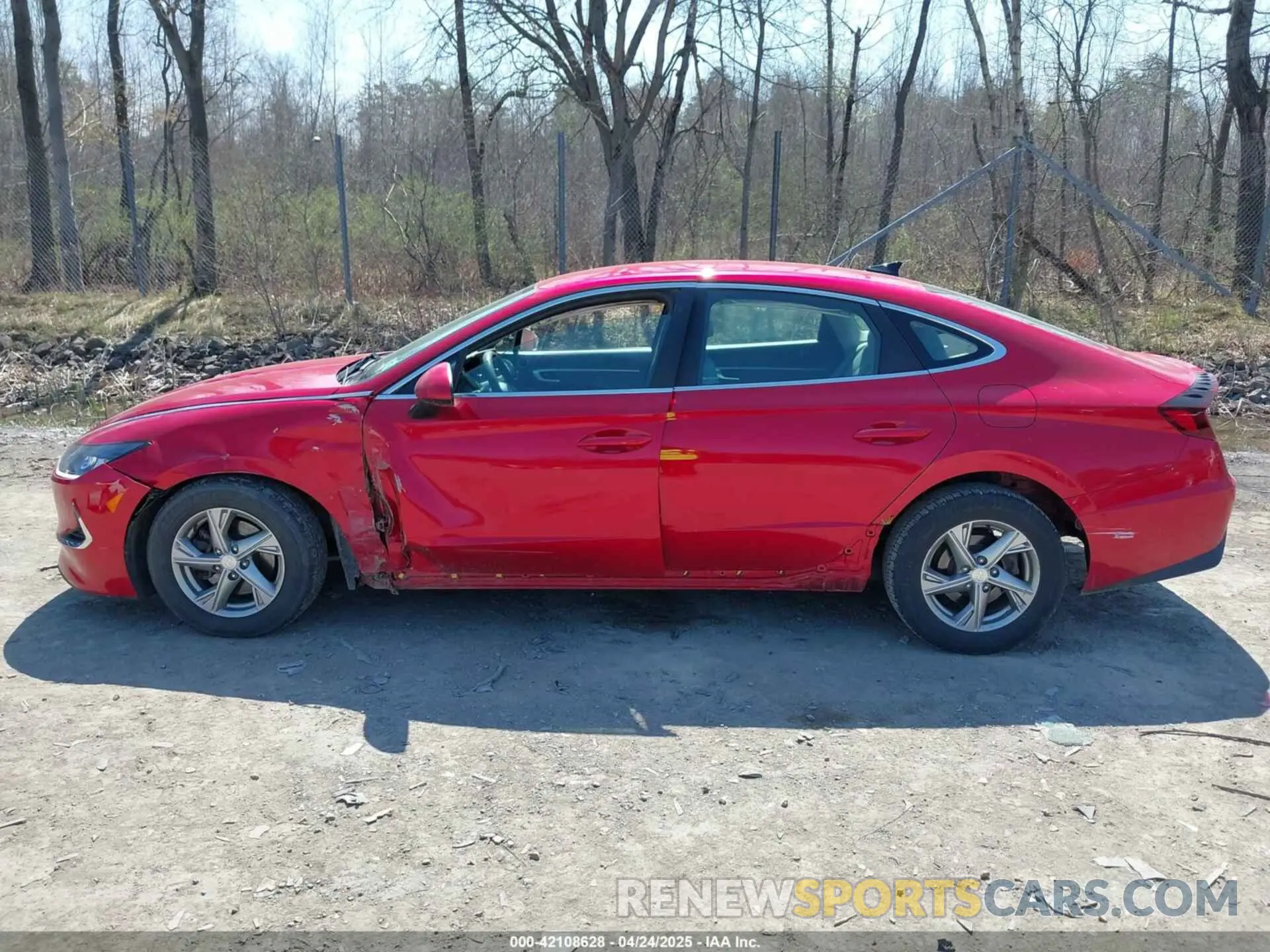 15 Photograph of a damaged car 5NPEG4JA3LH021755 HYUNDAI SONATA 2020