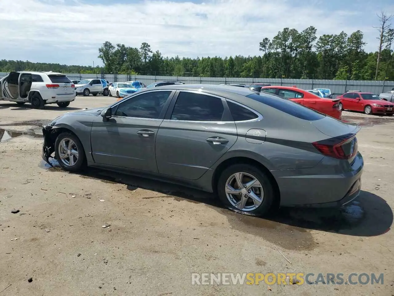 2 Photograph of a damaged car 5NPEG4JA3LH062533 HYUNDAI SONATA 2020