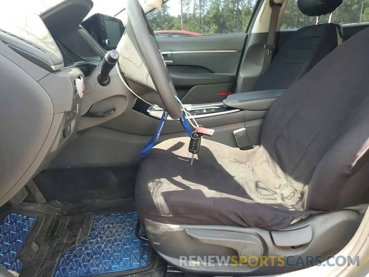 7 Photograph of a damaged car 5NPEG4JA3LH062533 HYUNDAI SONATA 2020