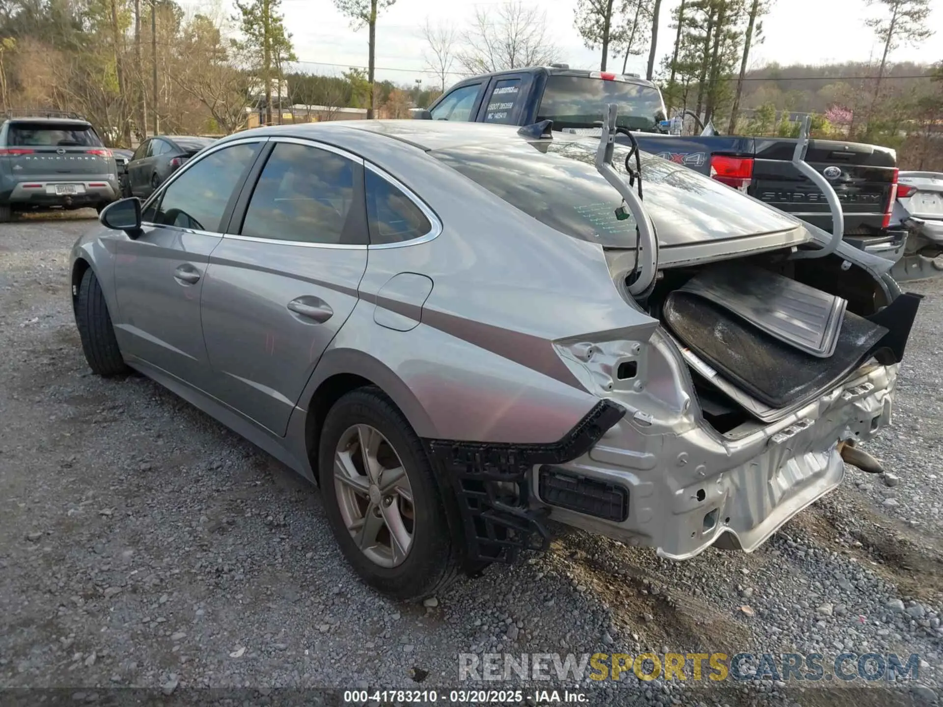 3 Photograph of a damaged car 5NPEG4JA4LH031193 HYUNDAI SONATA 2020