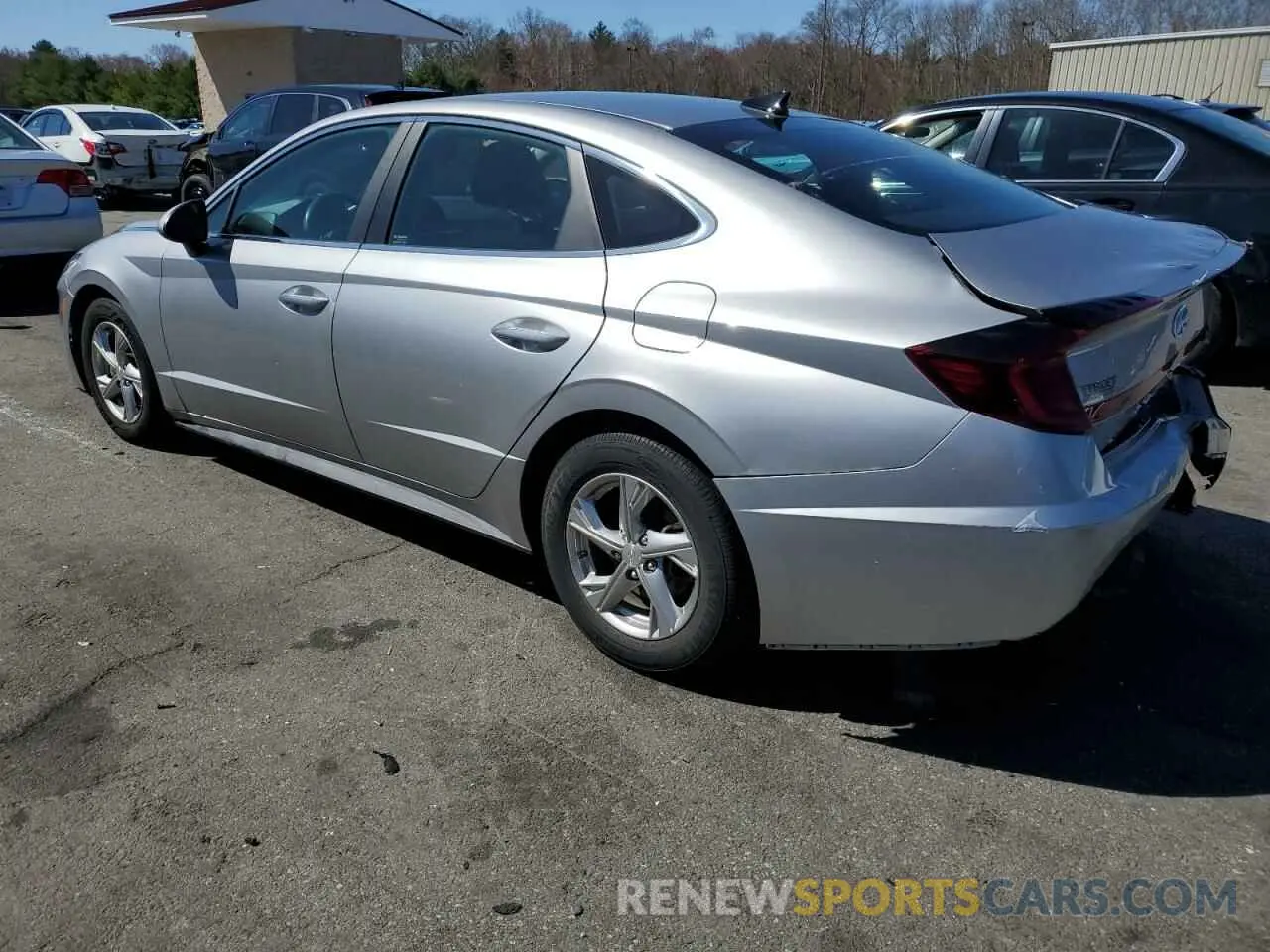 2 Photograph of a damaged car 5NPEG4JA4LH037608 HYUNDAI SONATA 2020
