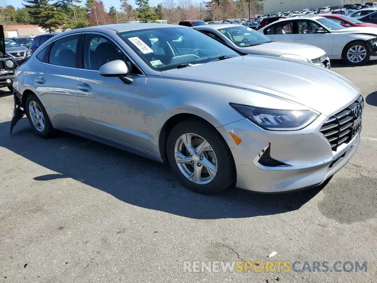 4 Photograph of a damaged car 5NPEG4JA4LH037608 HYUNDAI SONATA 2020