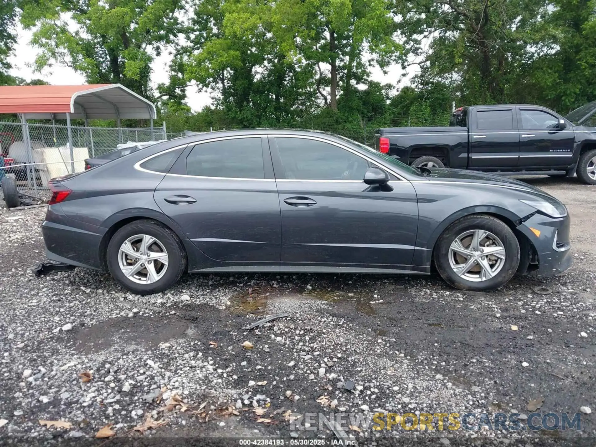 13 Photograph of a damaged car 5NPEG4JA4LH048043 HYUNDAI SONATA 2020