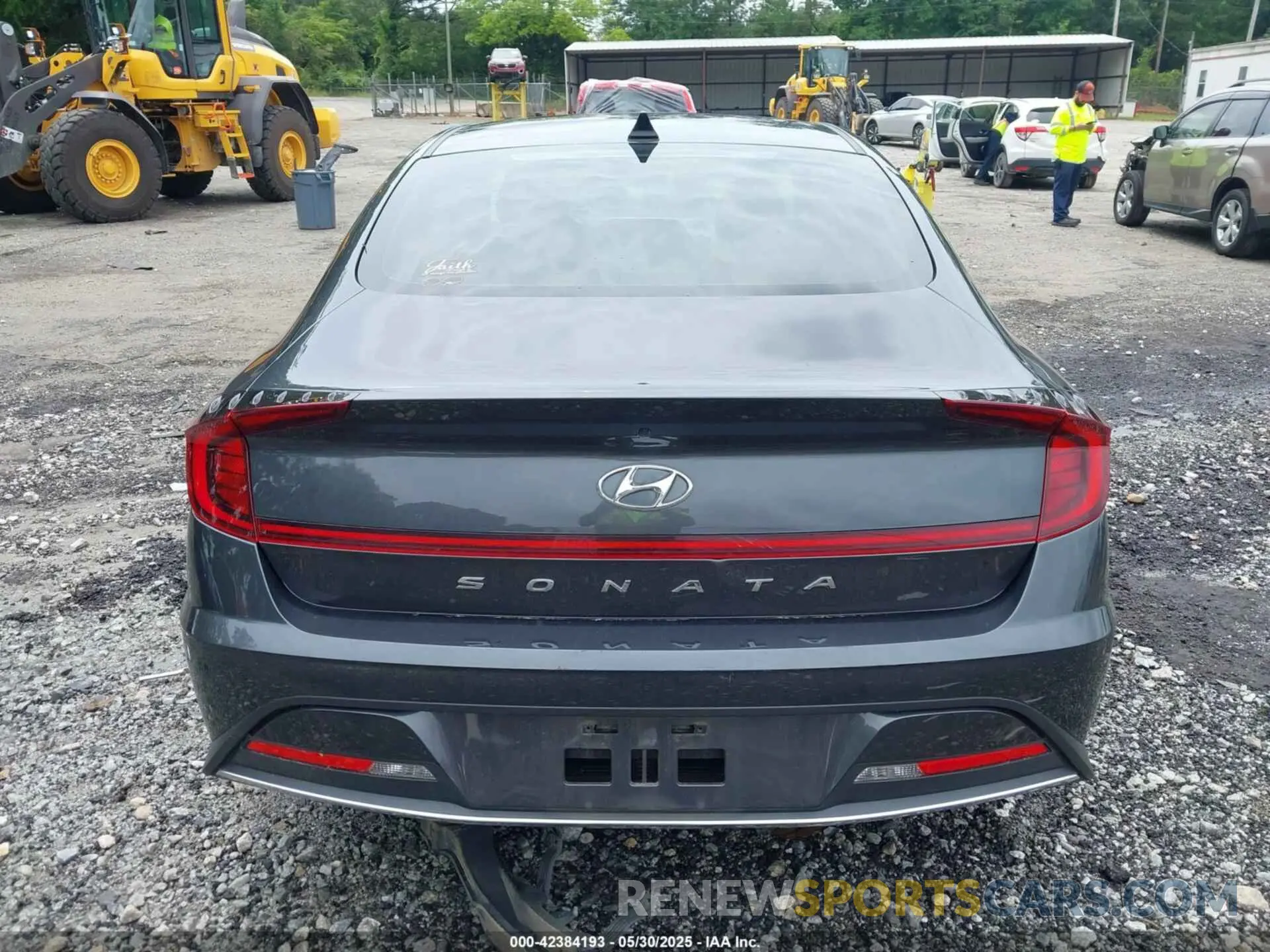 16 Photograph of a damaged car 5NPEG4JA4LH048043 HYUNDAI SONATA 2020