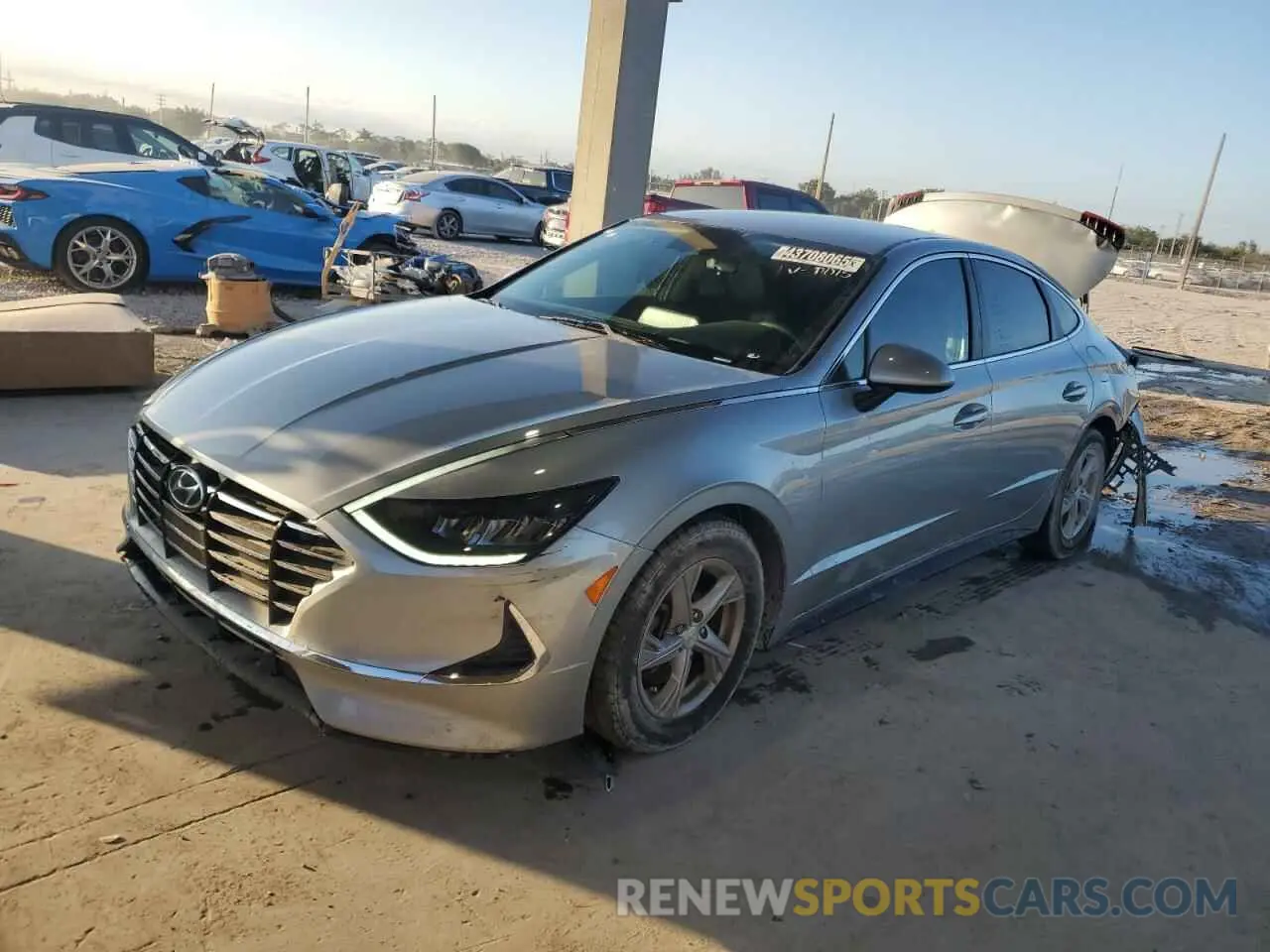 1 Photograph of a damaged car 5NPEG4JA4LH060015 HYUNDAI SONATA 2020